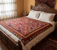 9x10.2 Ft One of a Kind Vintage Silk Embroidery Bed Cover. Suspension murale