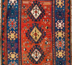 Antico tappeto kazako caucasico, colori rosso, blu, verde e giallo, circa 1850