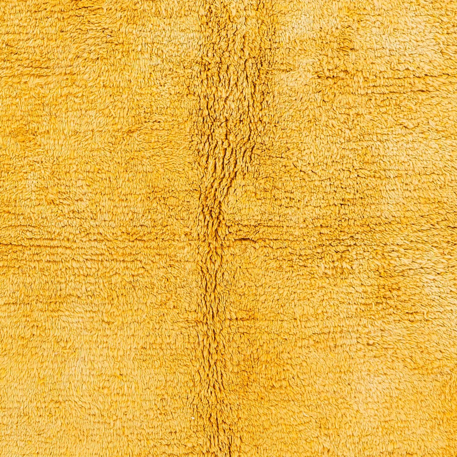 Minimalist Plain Tulu Rug in Solid Yellow Color