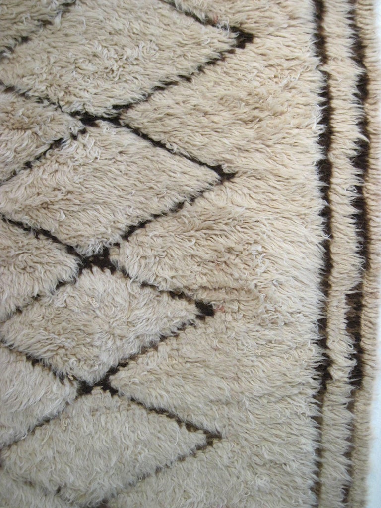Mid-Century Modern Vintage Mid-Century Beni Ourain Moroccan Berber Rug For Sale
