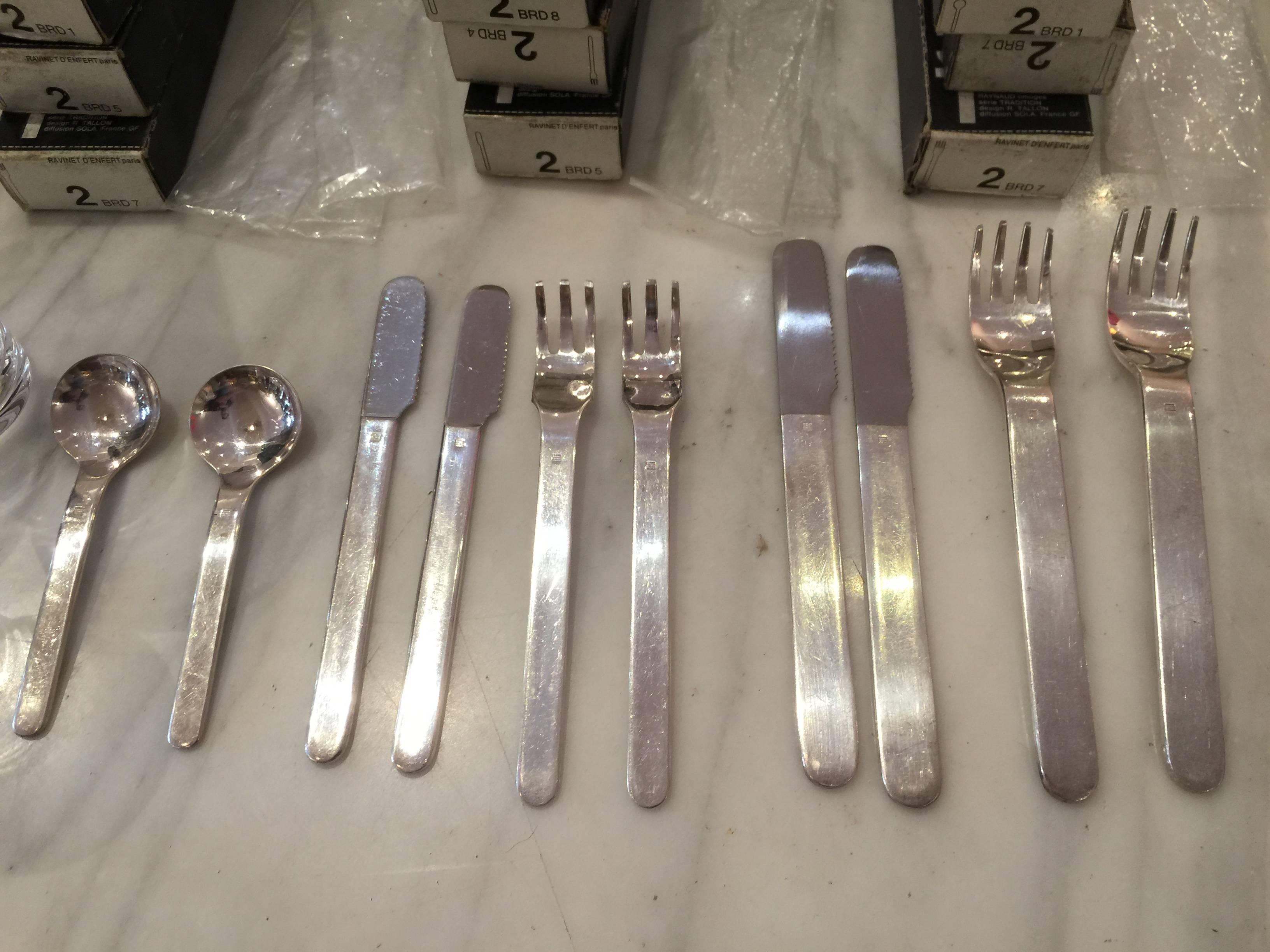 French 3T Set by Roger Tallon, Luxe Edition, Glasses Daum, Flatware Ravinet d'Enfert For Sale