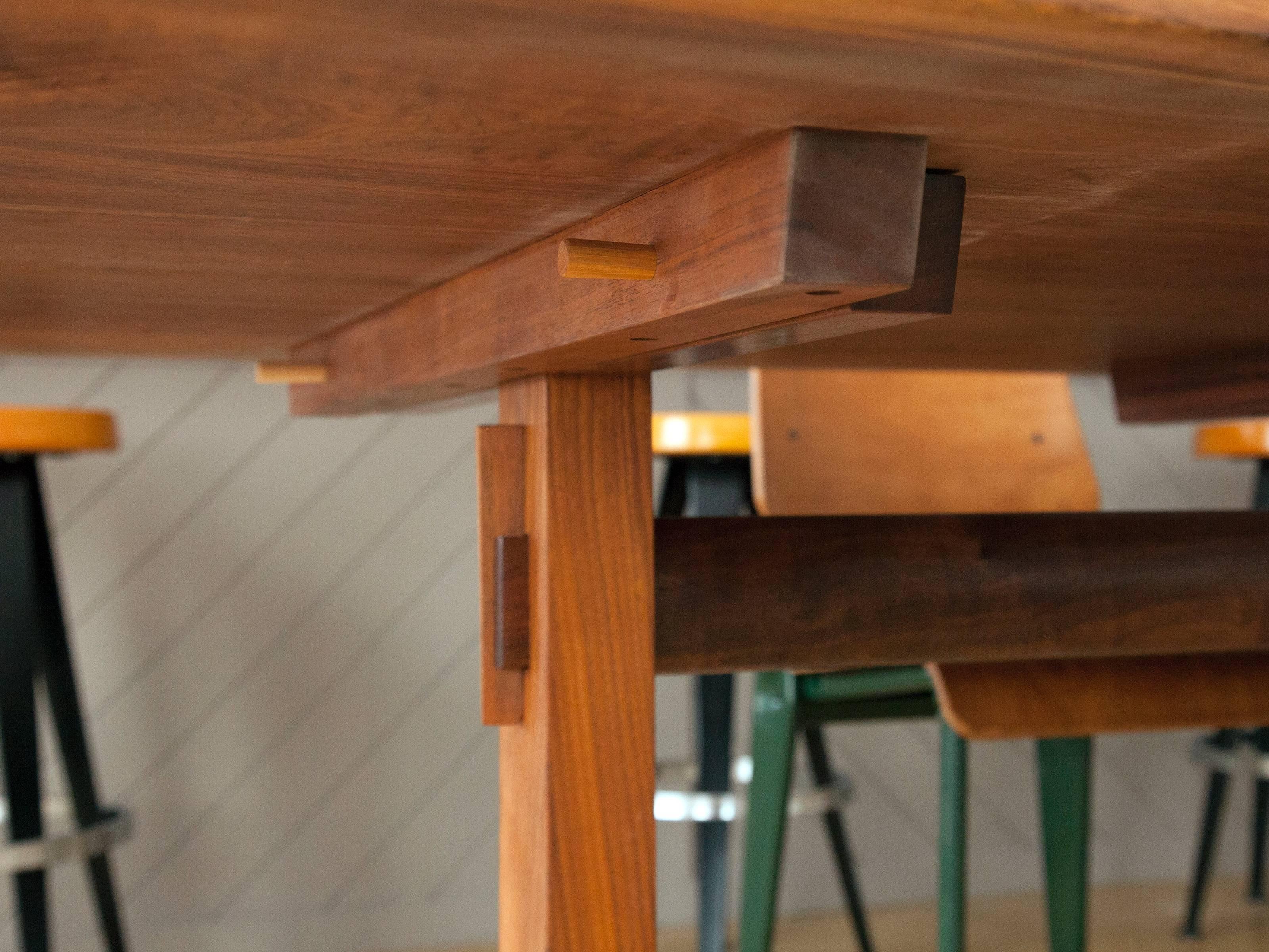 George Nakashima Trestle Dining Table with Rosewood Butterfly Joints In Excellent Condition In Brooklyn, NY