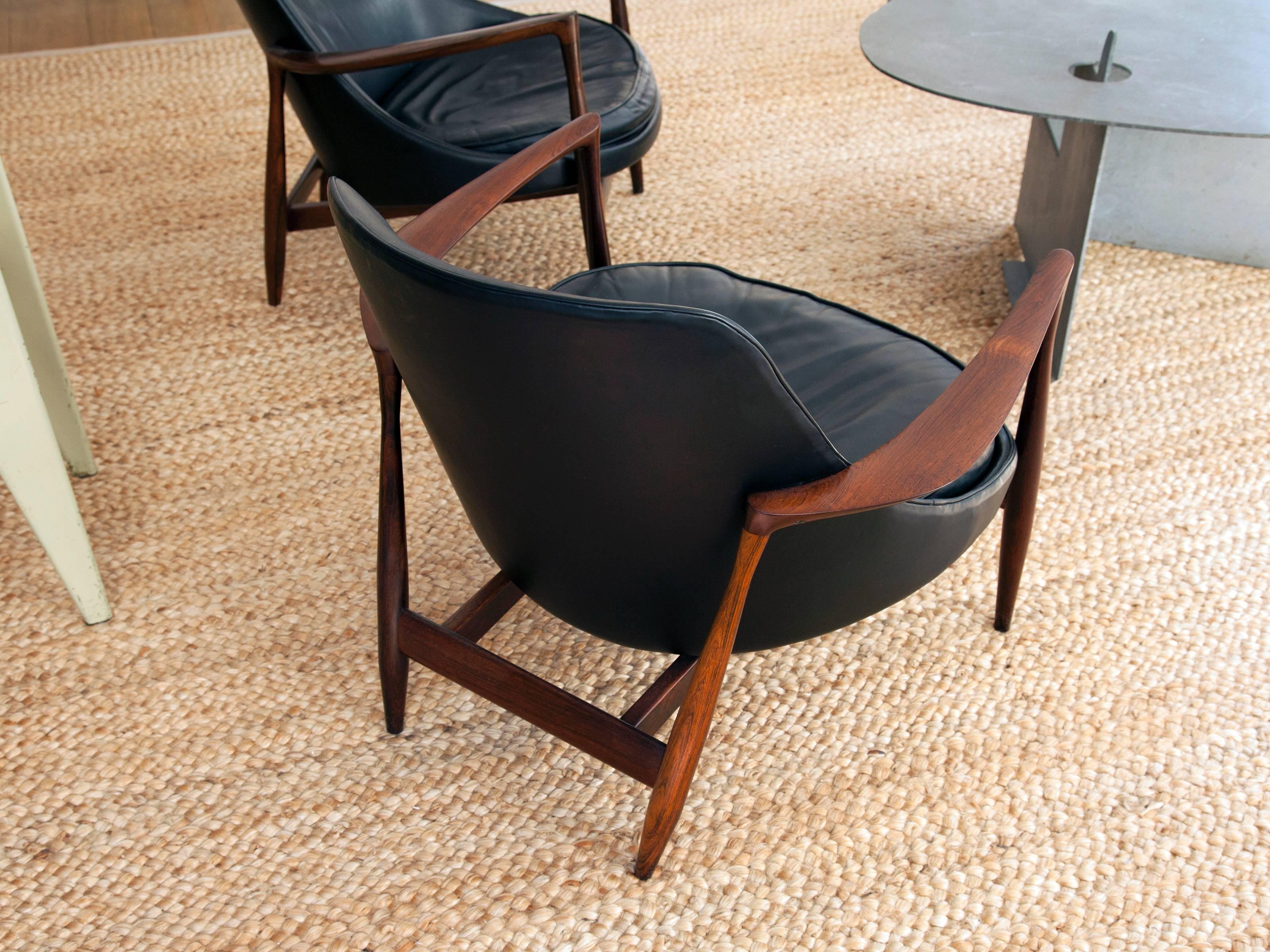 Leather Exceptional Pair of Rosewood Elizabeth Chairs by Ib Kofod-Larsen