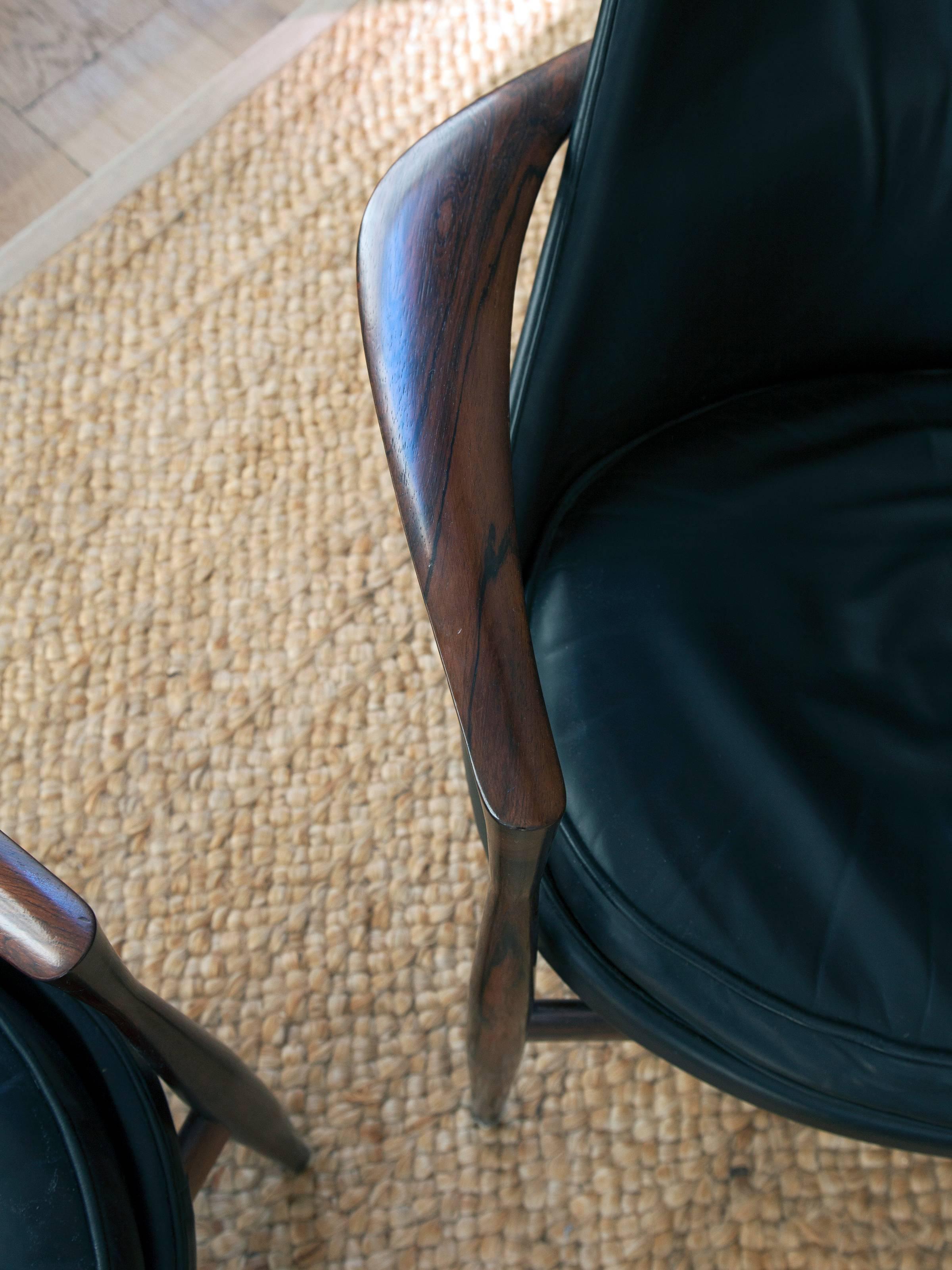 Exceptional Pair of Rosewood Elizabeth Chairs by Ib Kofod-Larsen 1