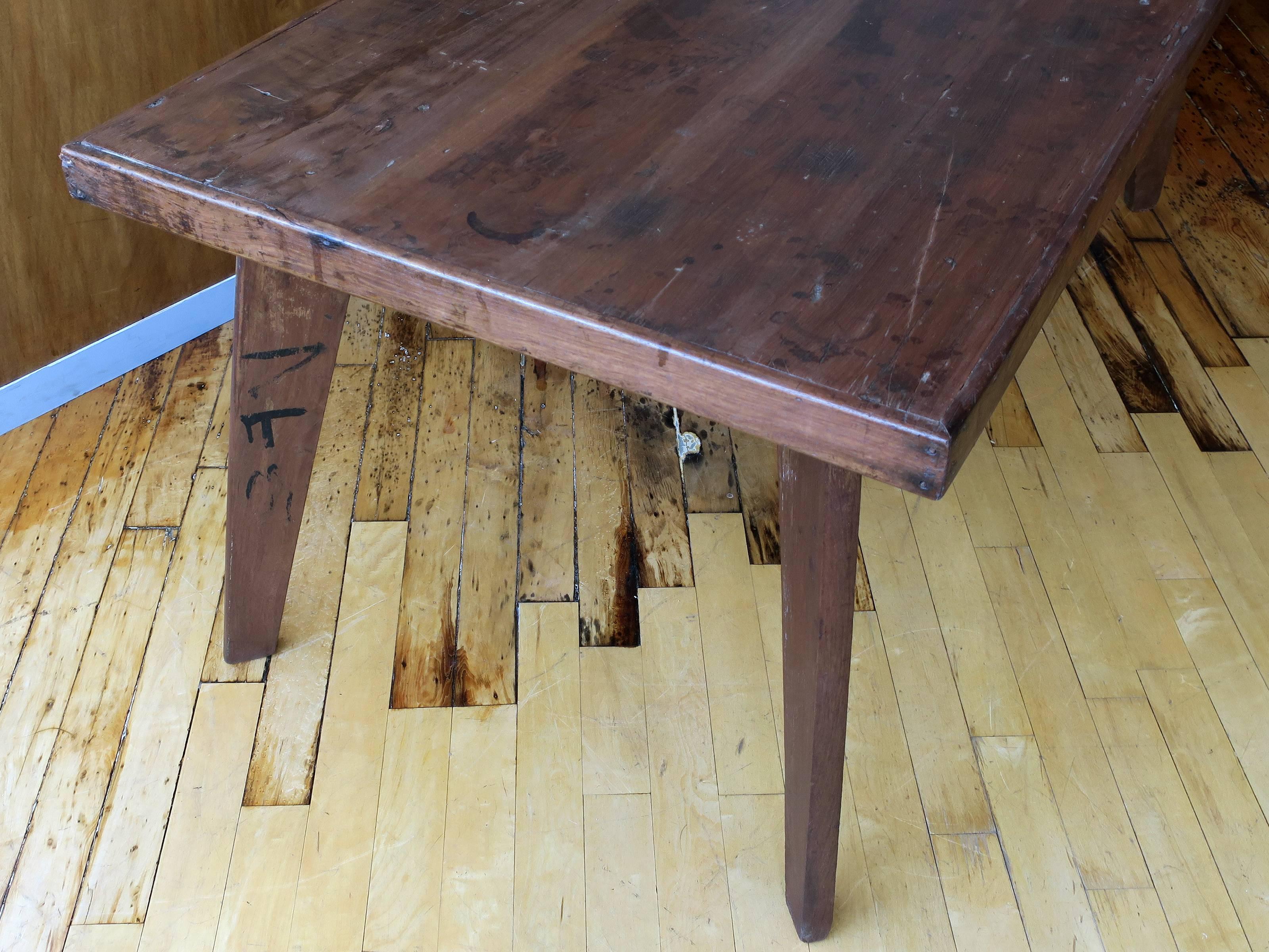 Pierre Jeanneret Dining Table from Chandigarh In Excellent Condition In Brooklyn, NY