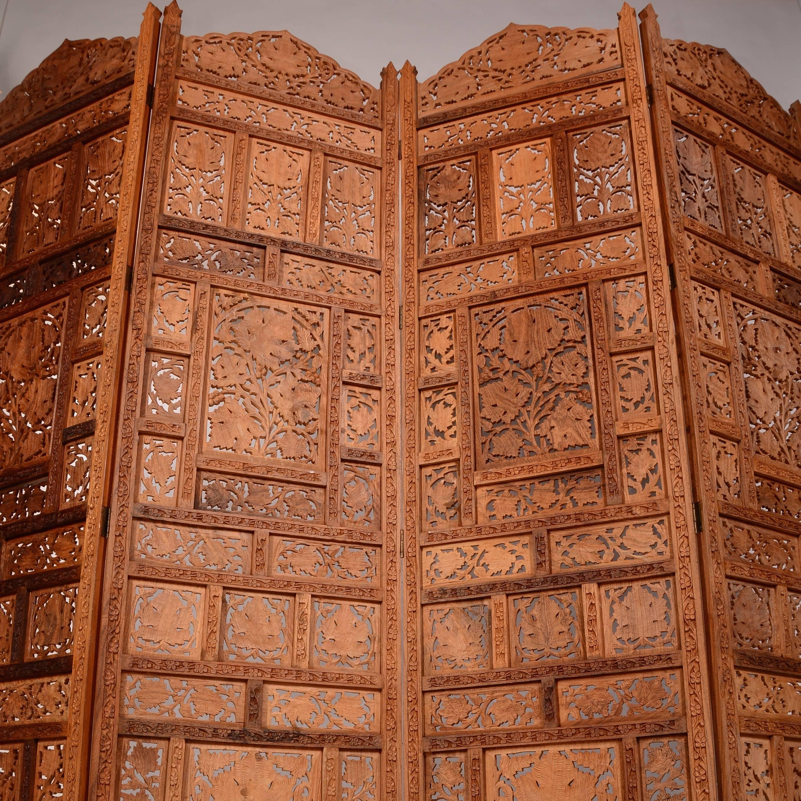 carved screen