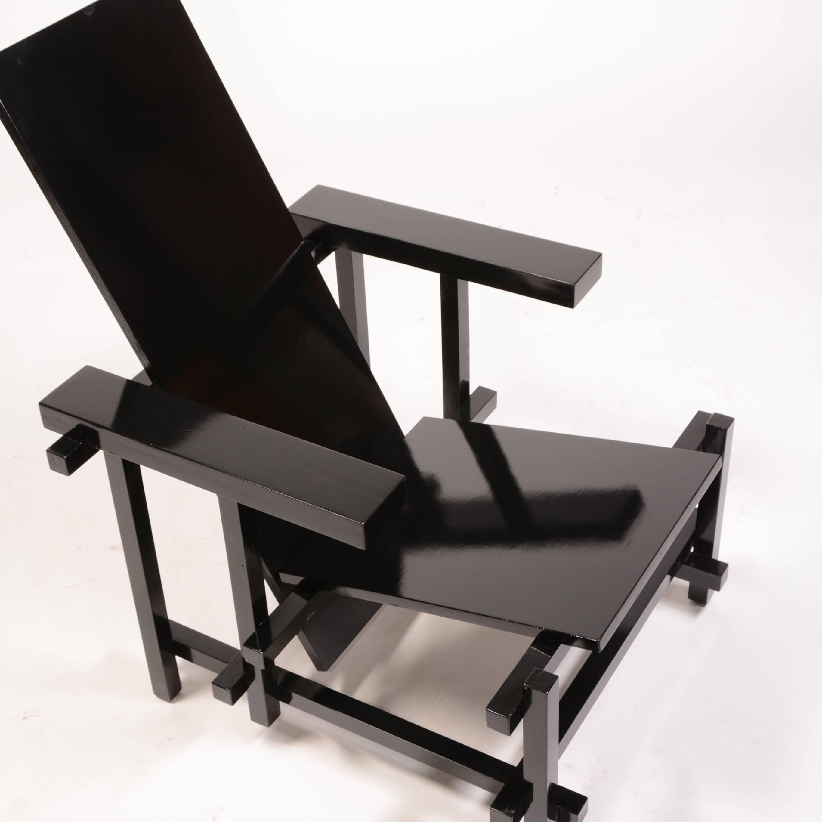 Vintage Gerrit Rietveld in excellent condition. This chair was purchased from an estate of a Los Angeles architect. The origins are unknown.