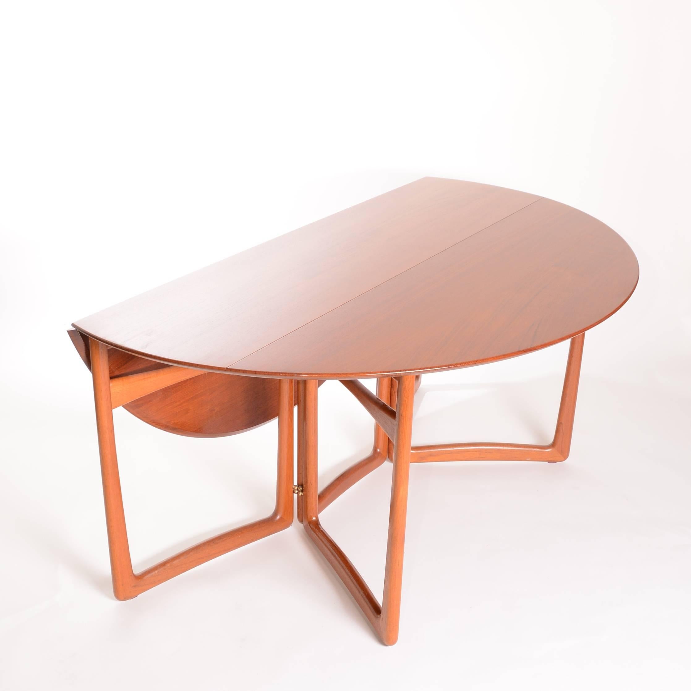 peter dining table