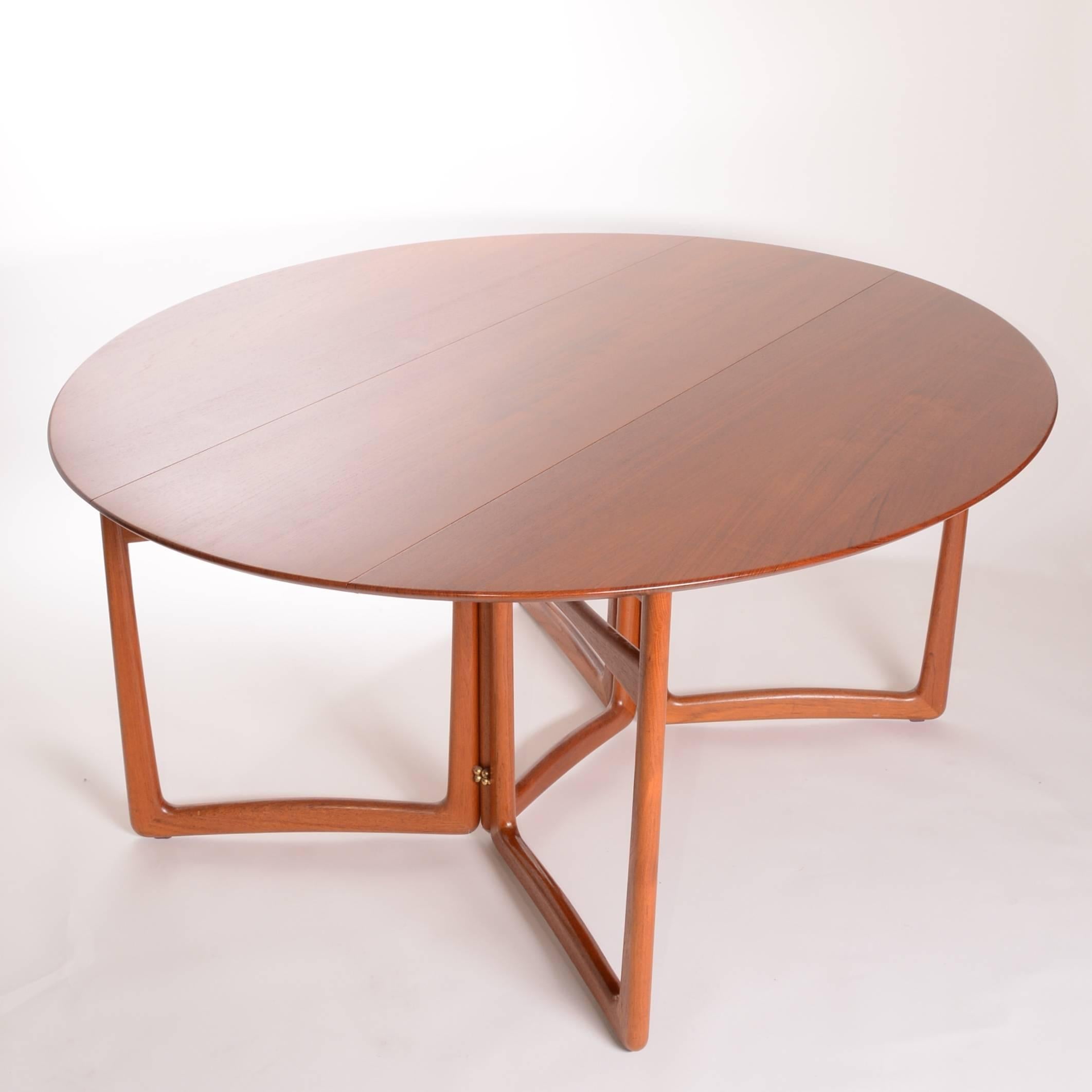 Scandinavian Modern Solid Teak Drop-Leaf Dining Table by Peter Hvidt and Orla Mølgaard-Nielsen For Sale