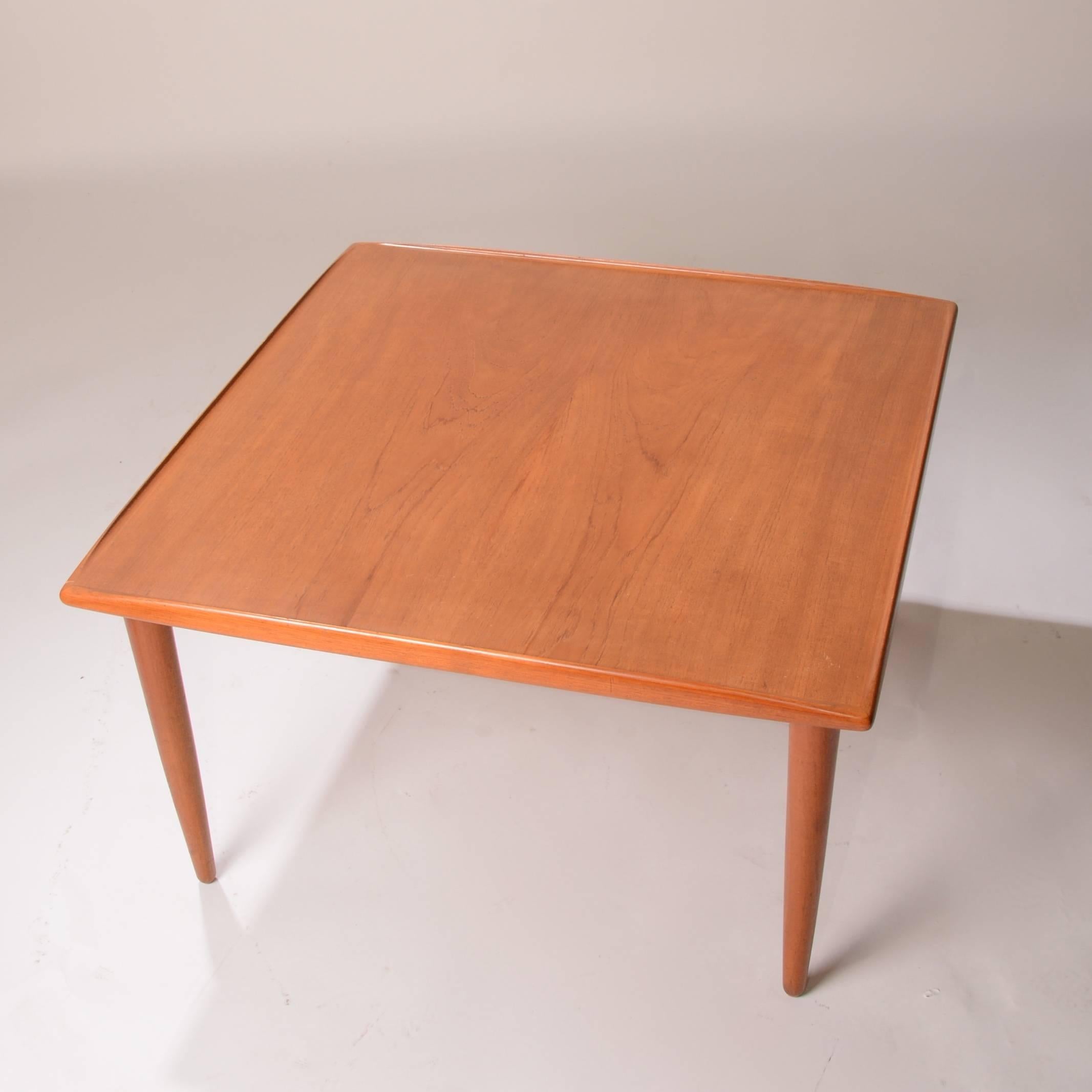 Danish Modern Square Teak Table In Good Condition For Sale In Los Angeles, CA