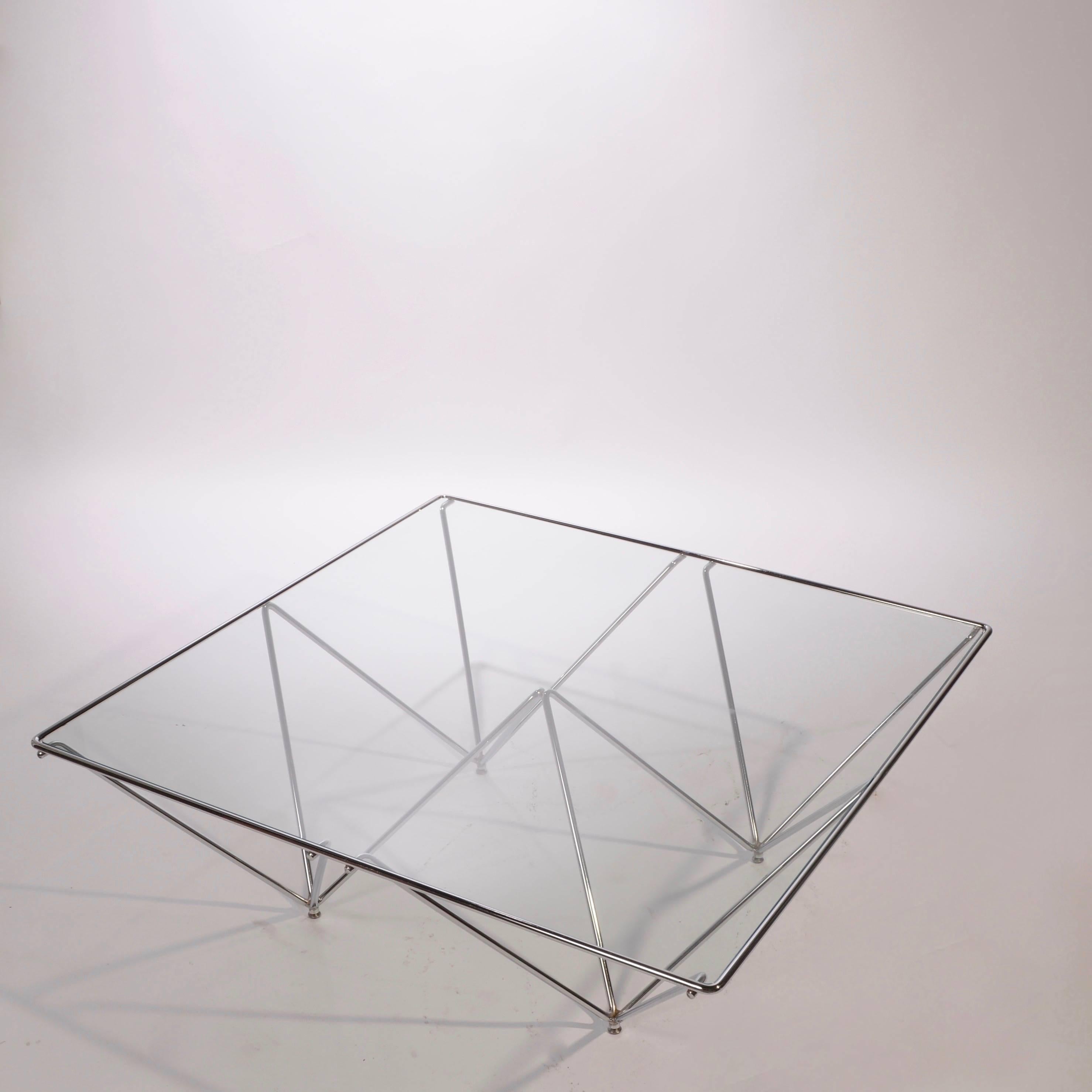 alanda coffee table