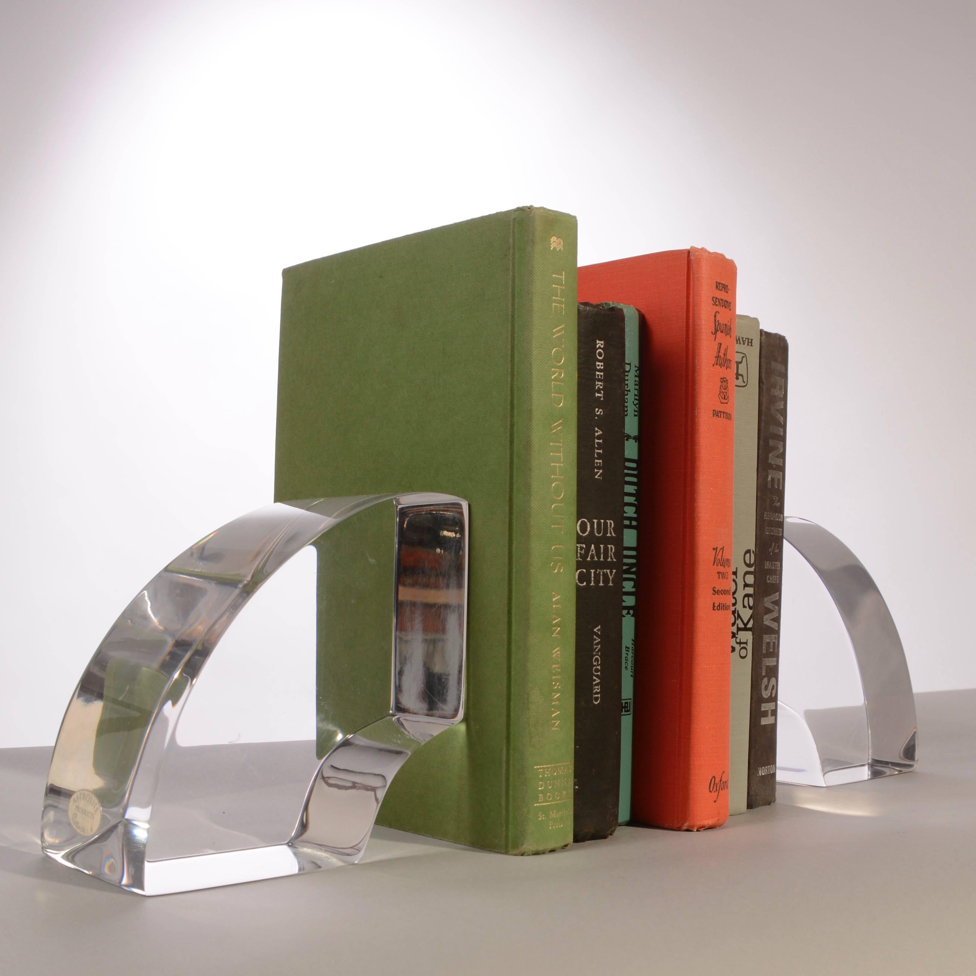 Late 20th Century Vintage Modern Astrolite Products Lucite Arched Bookends For Sale