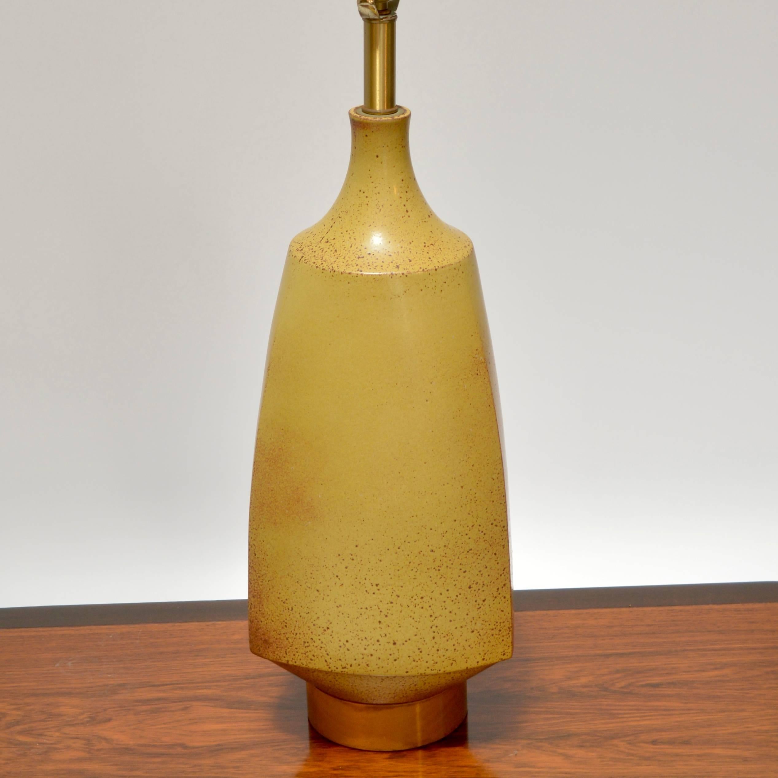 Perfect condition David Cressey ceramic table lamp.