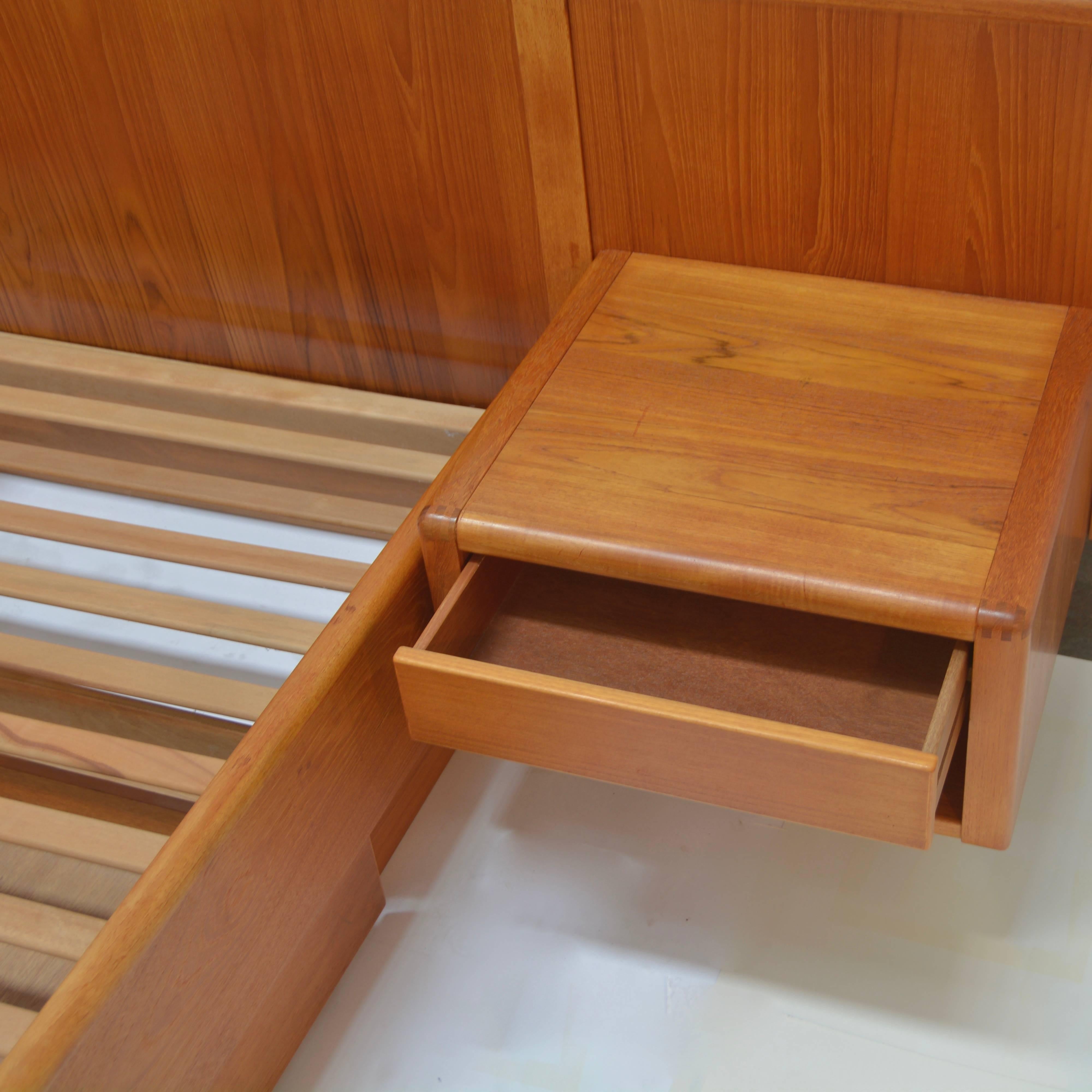 Late 20th Century Nordisk Andels-Eksport Danish Modern Teak California King Platform Bed