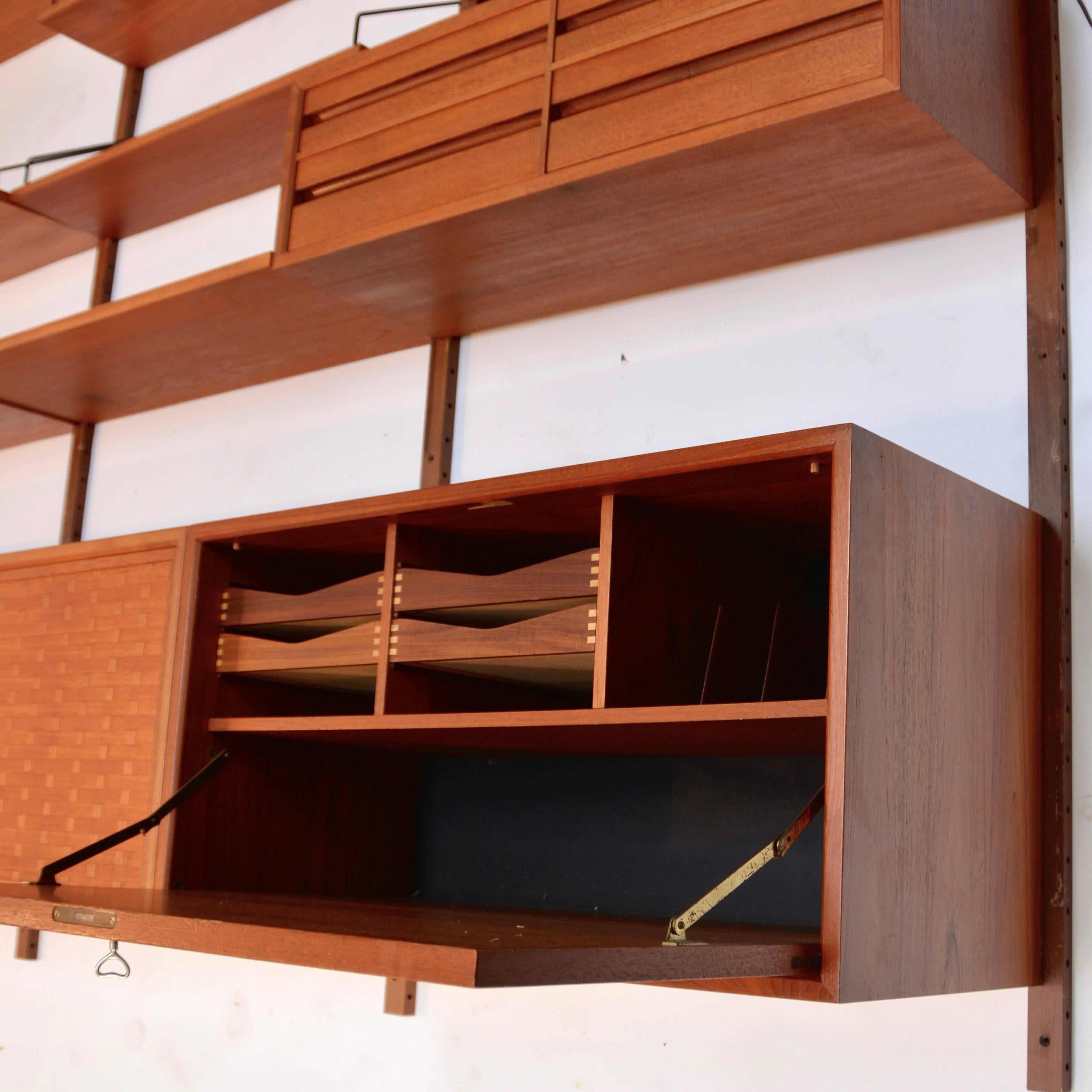 1958 Danish Teak Royal Cado Wall Unit by Poul Cadovius In Excellent Condition For Sale In Los Angeles, CA