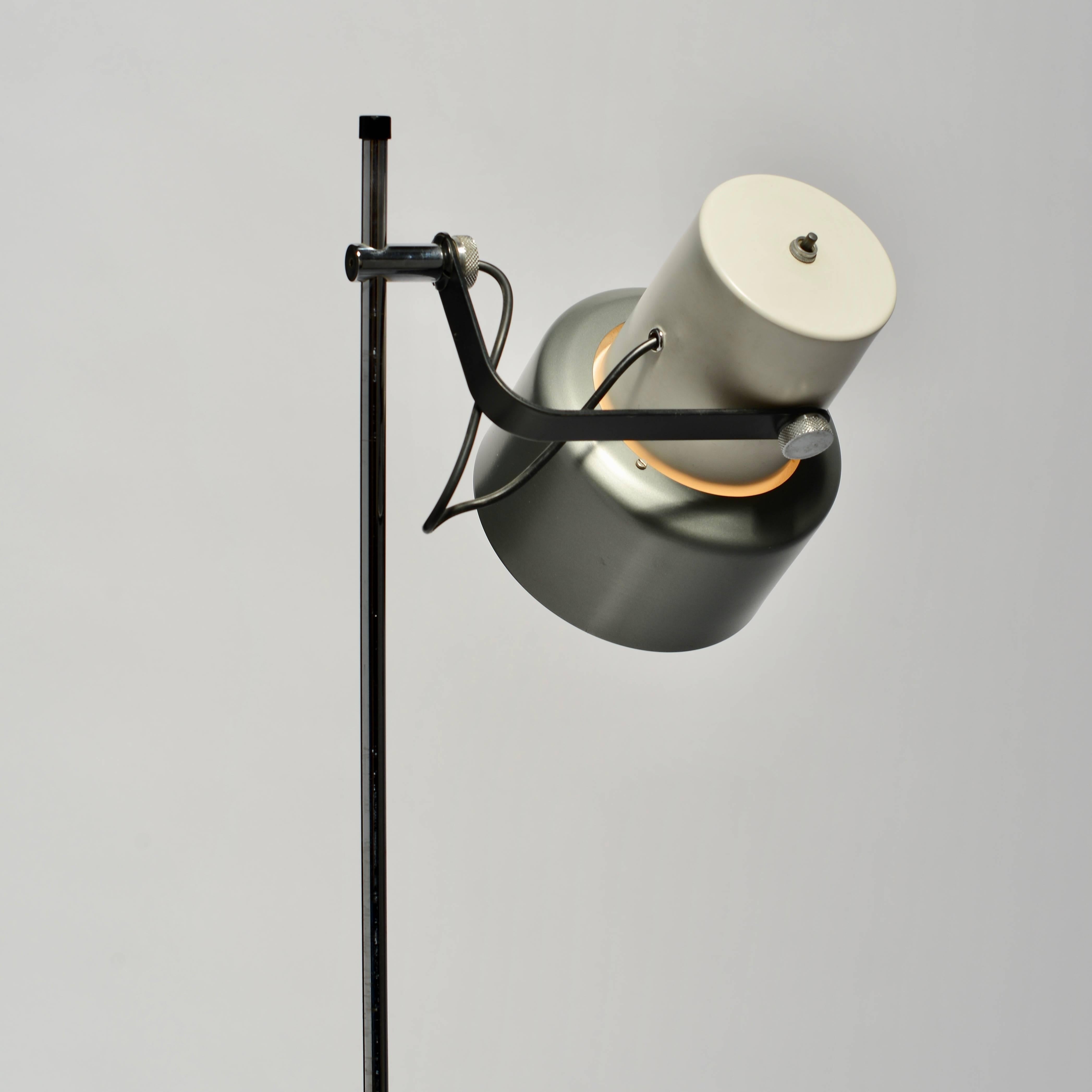 Mid-20th Century Italian Modern Adjustable Floor Lamp by Arredoluce