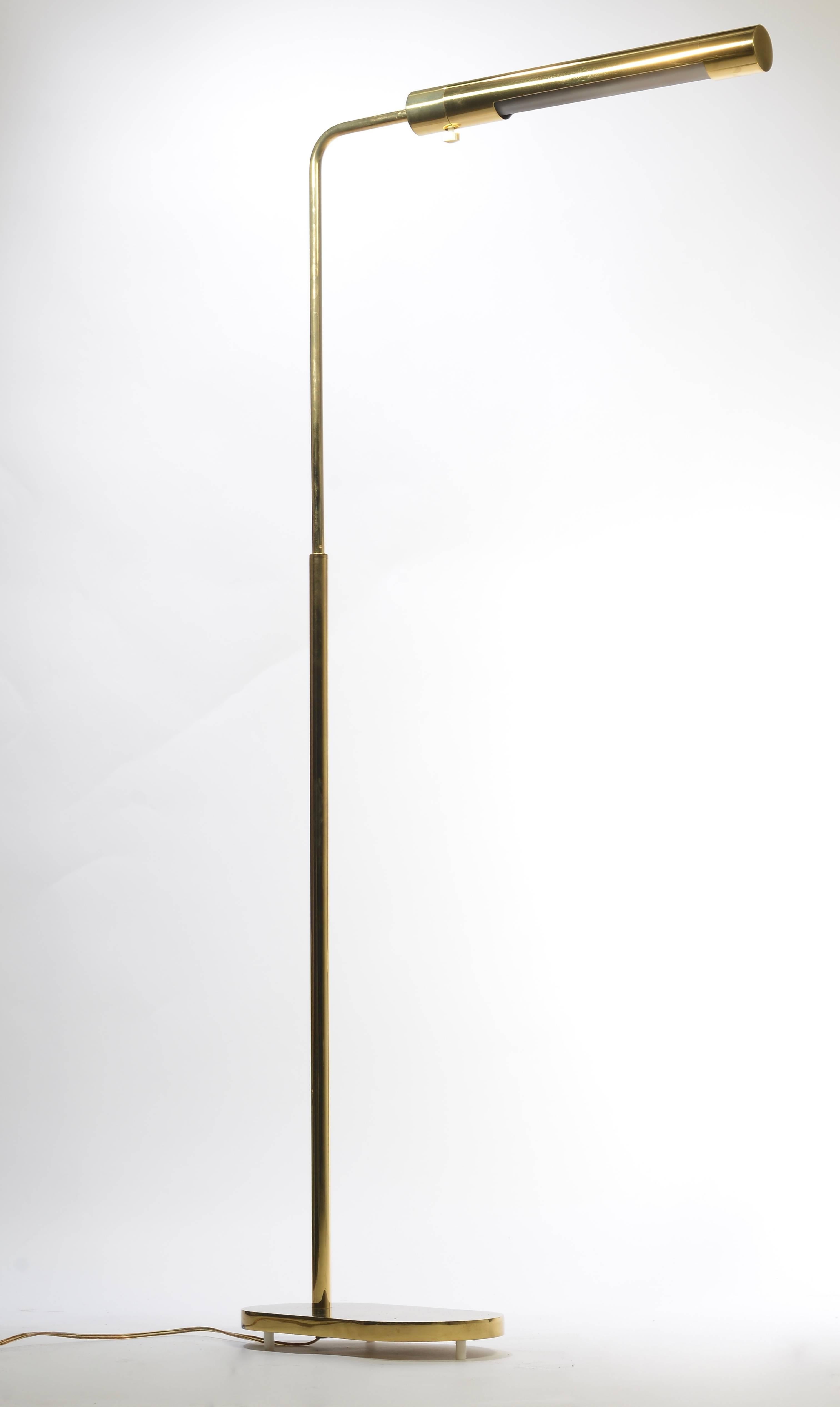 Brass Swivel Floor Lamp by Casella For Sale 2