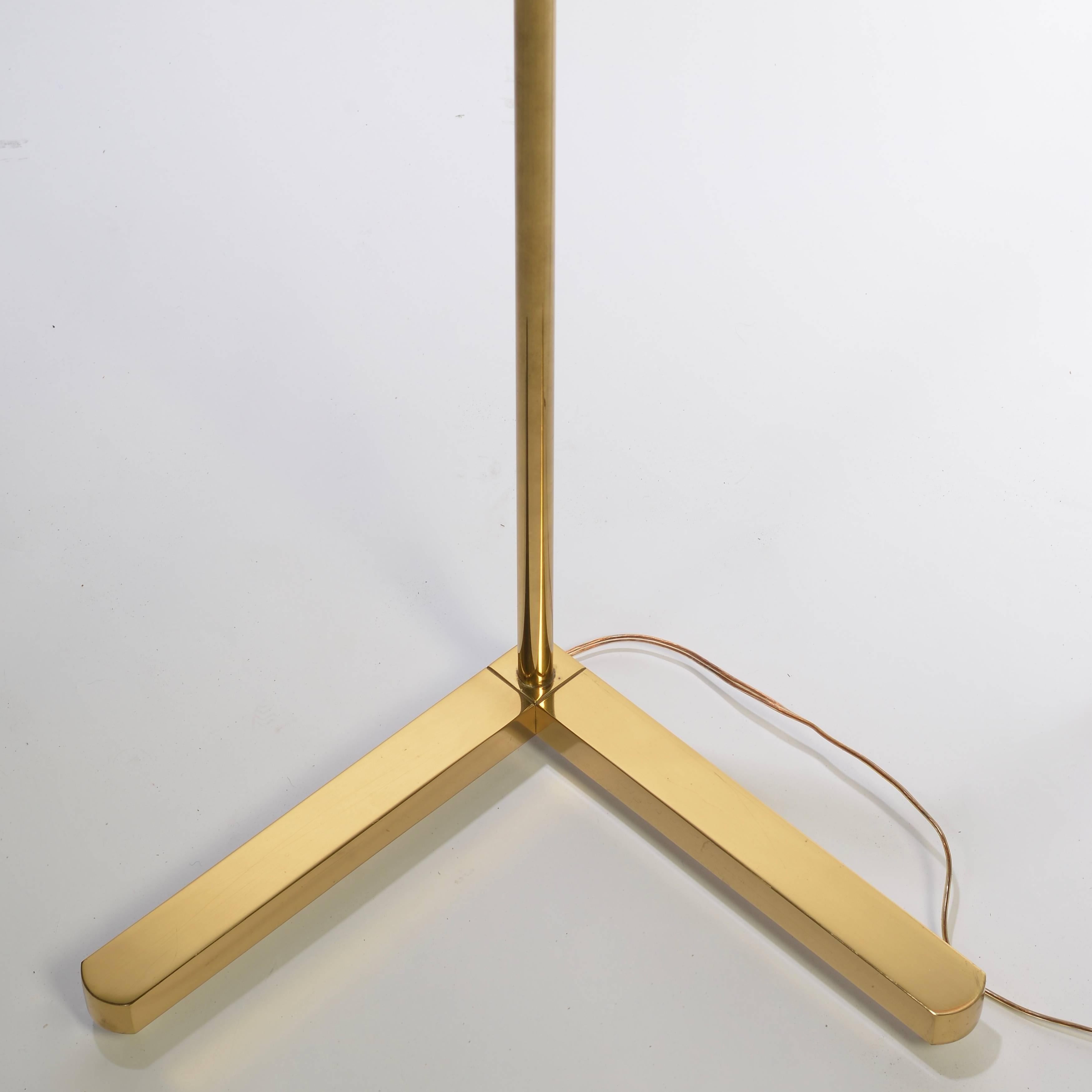 Brass Swivel Floor Lamp by Casella with V-Base 1