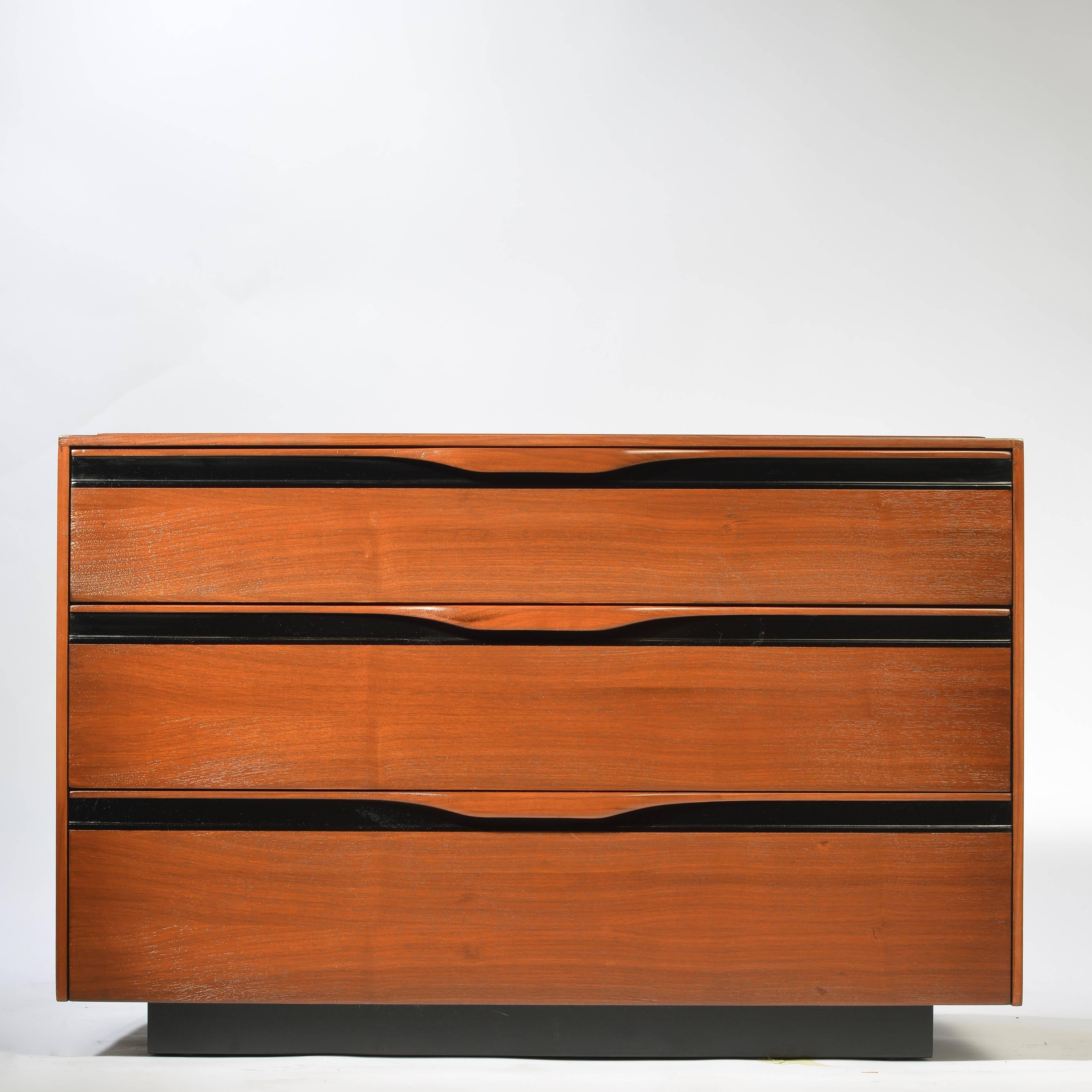 This is a professionally restored 3-drawer cabinet designed by John Kapel for Glenn of California.
      