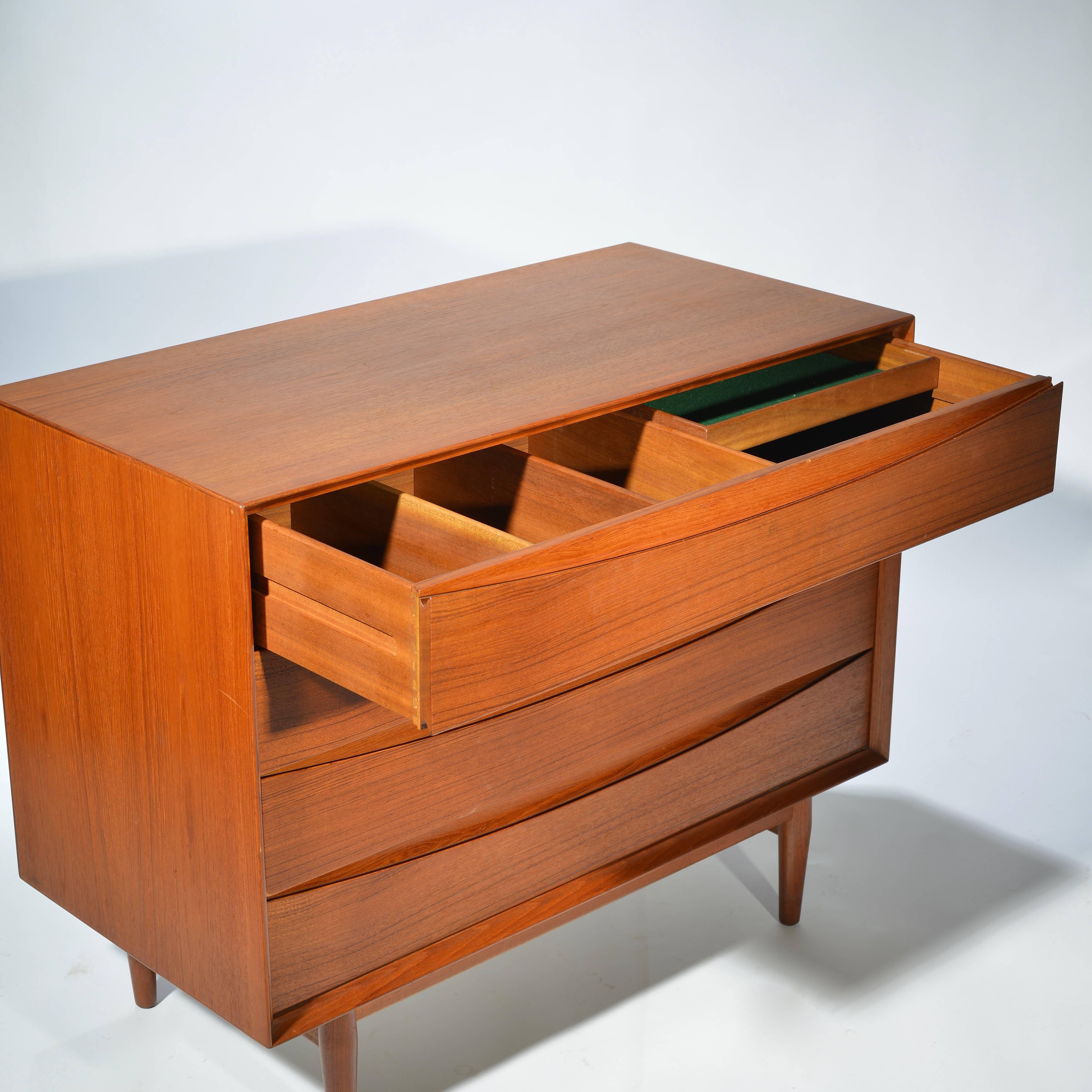 Teak Dresser by Arne Vodder for Sibast In Excellent Condition In Los Angeles, CA