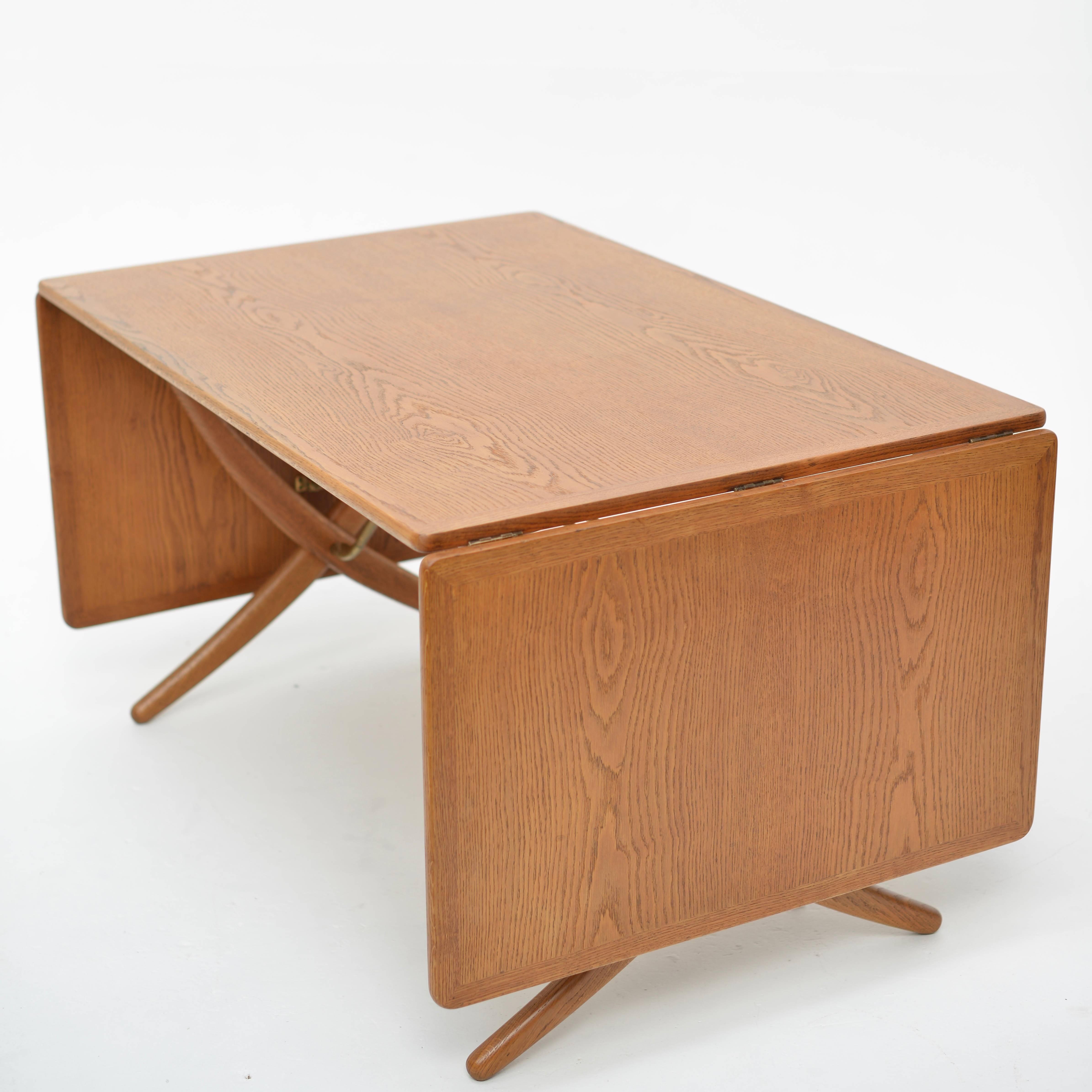 Huilé Table de salle à manger en chêne du début de Hans Wegner modèle AT-304 par Andreas Tuck au Danemark en vente