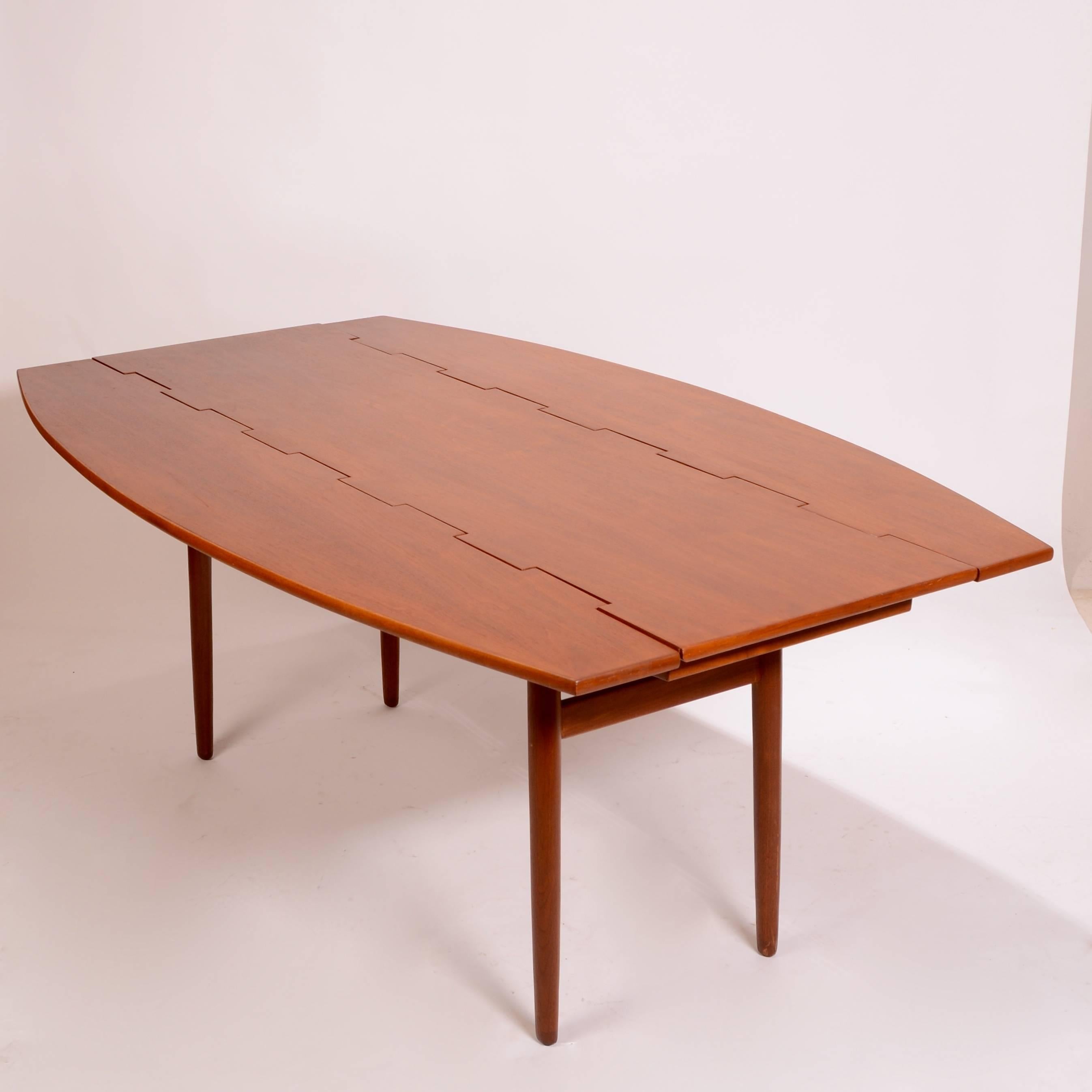 drexel parallel dining table