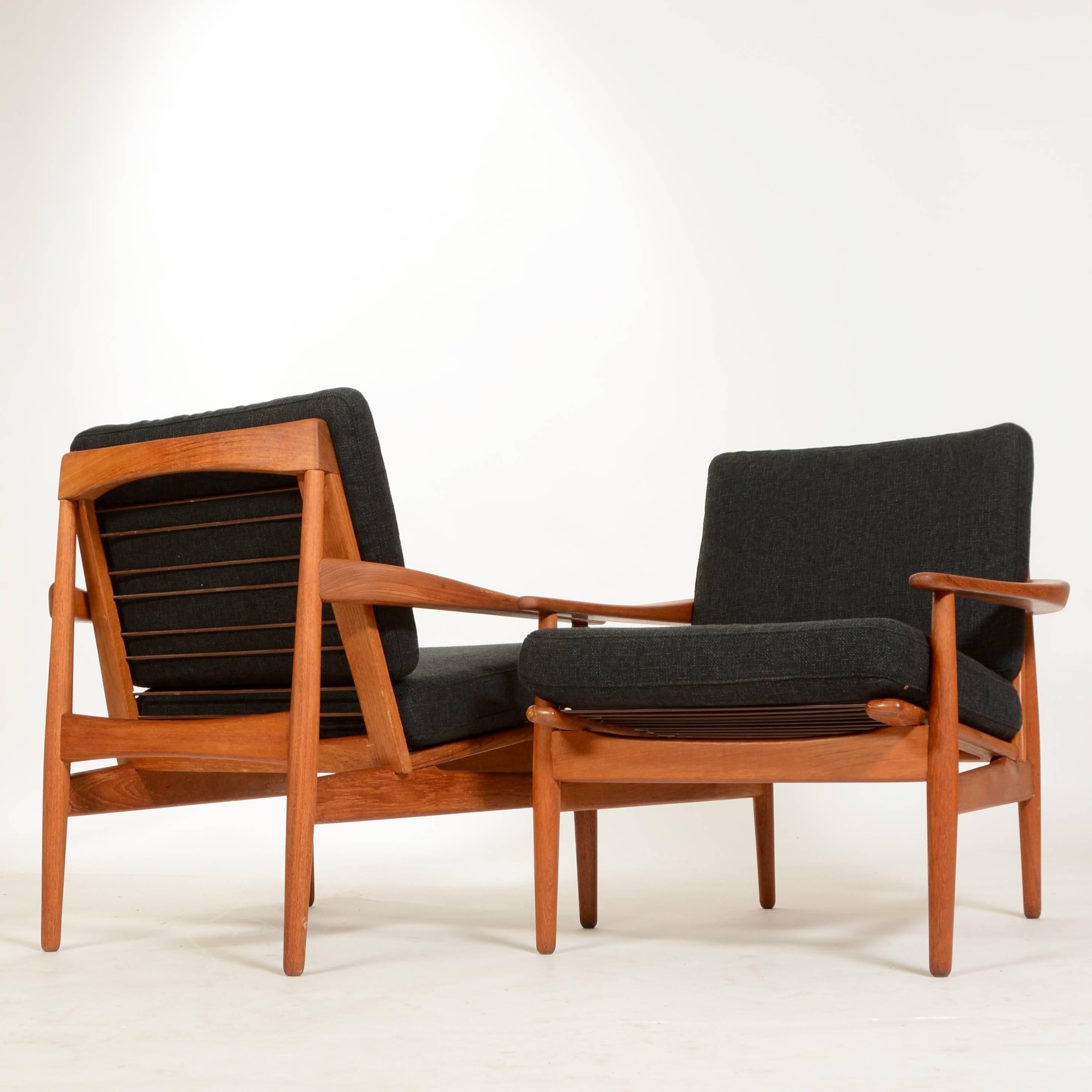 Oiled Pair of Danish Modern Greta Jalk Style Teak Lounge Chairs