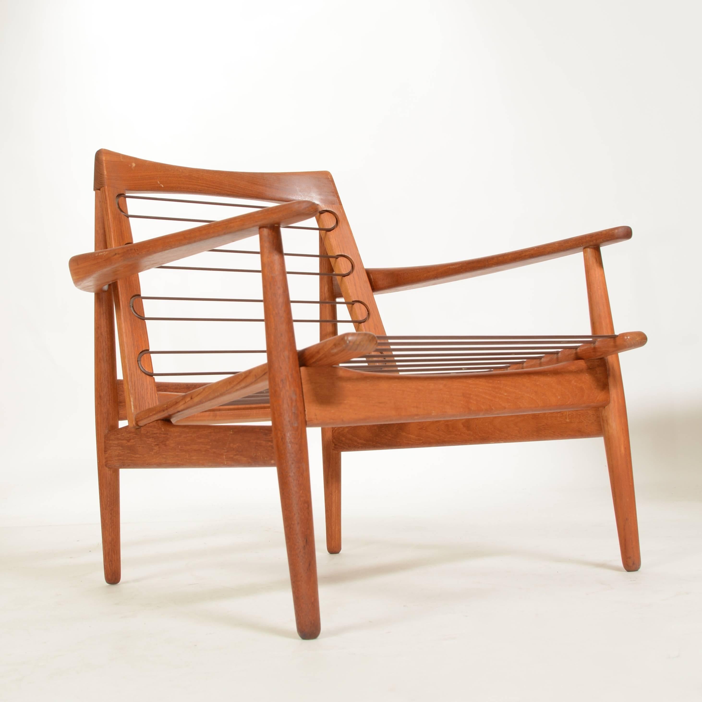 Mid-20th Century Pair of Danish Modern Greta Jalk Style Teak Lounge Chairs