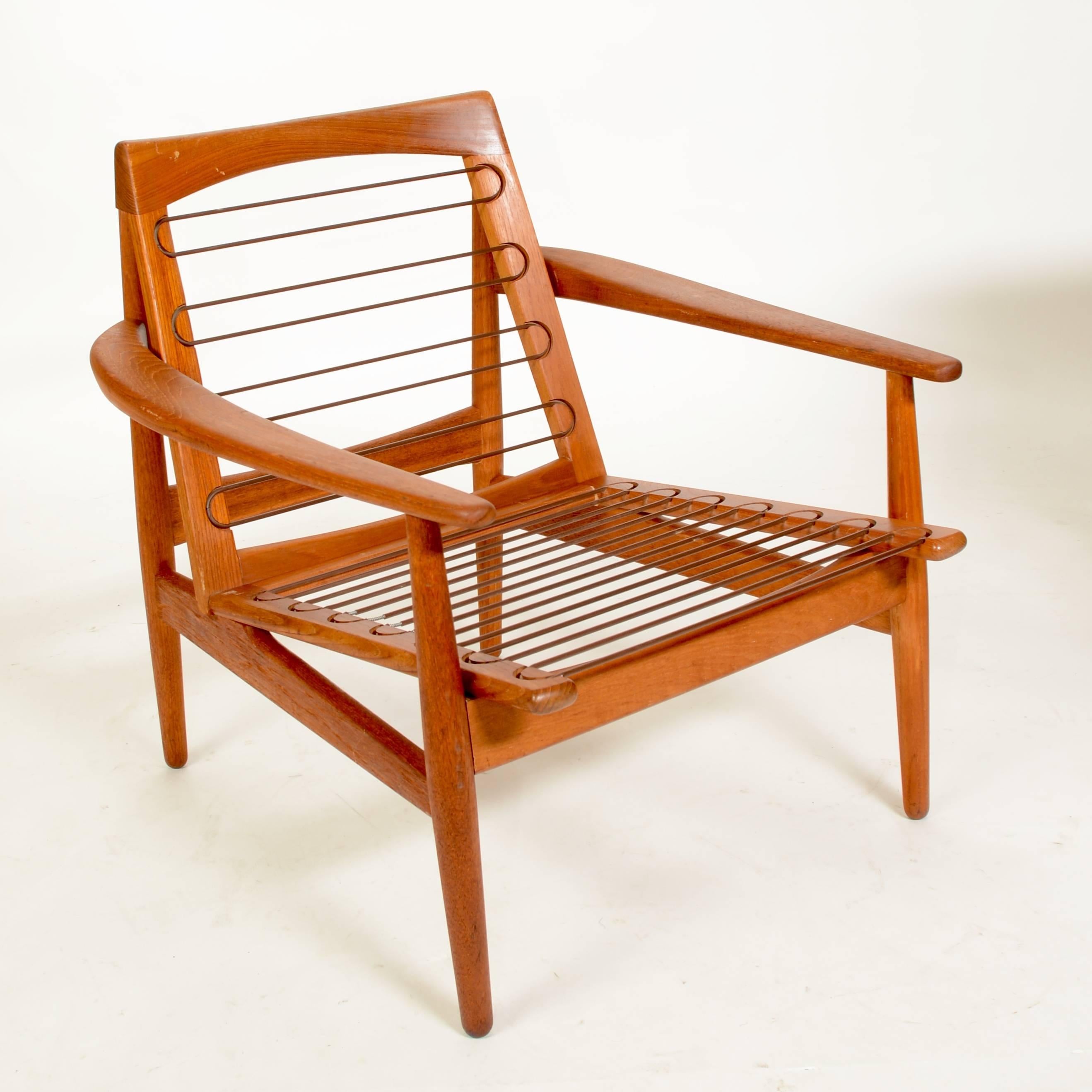 Pair of Danish Modern Greta Jalk Style Teak Lounge Chairs In Excellent Condition In Los Angeles, CA