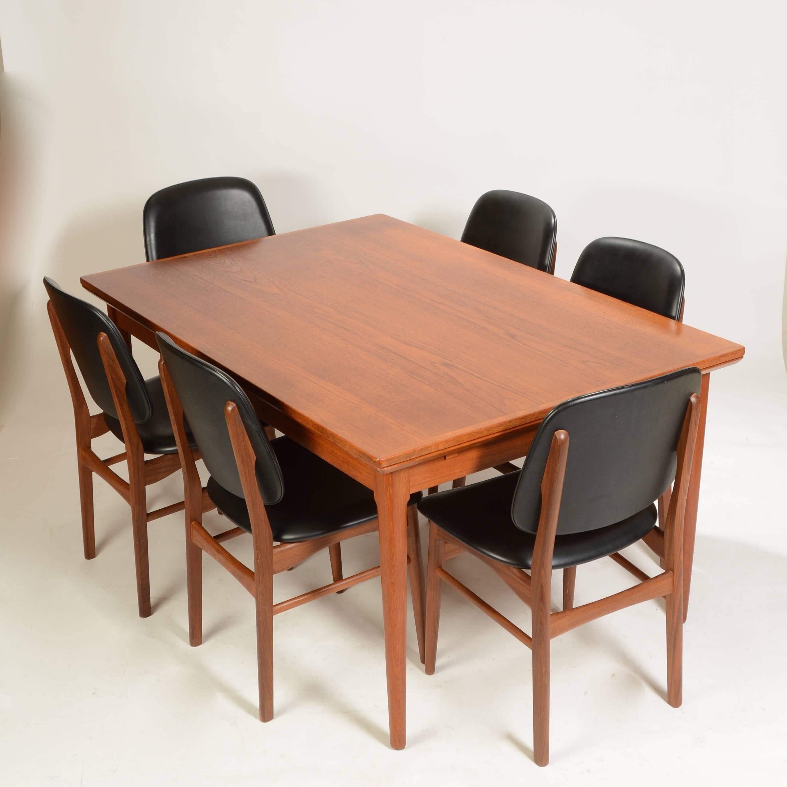 Large Danish Modern Teak Dining Table by L&F Mobler  In Excellent Condition For Sale In Los Angeles, CA