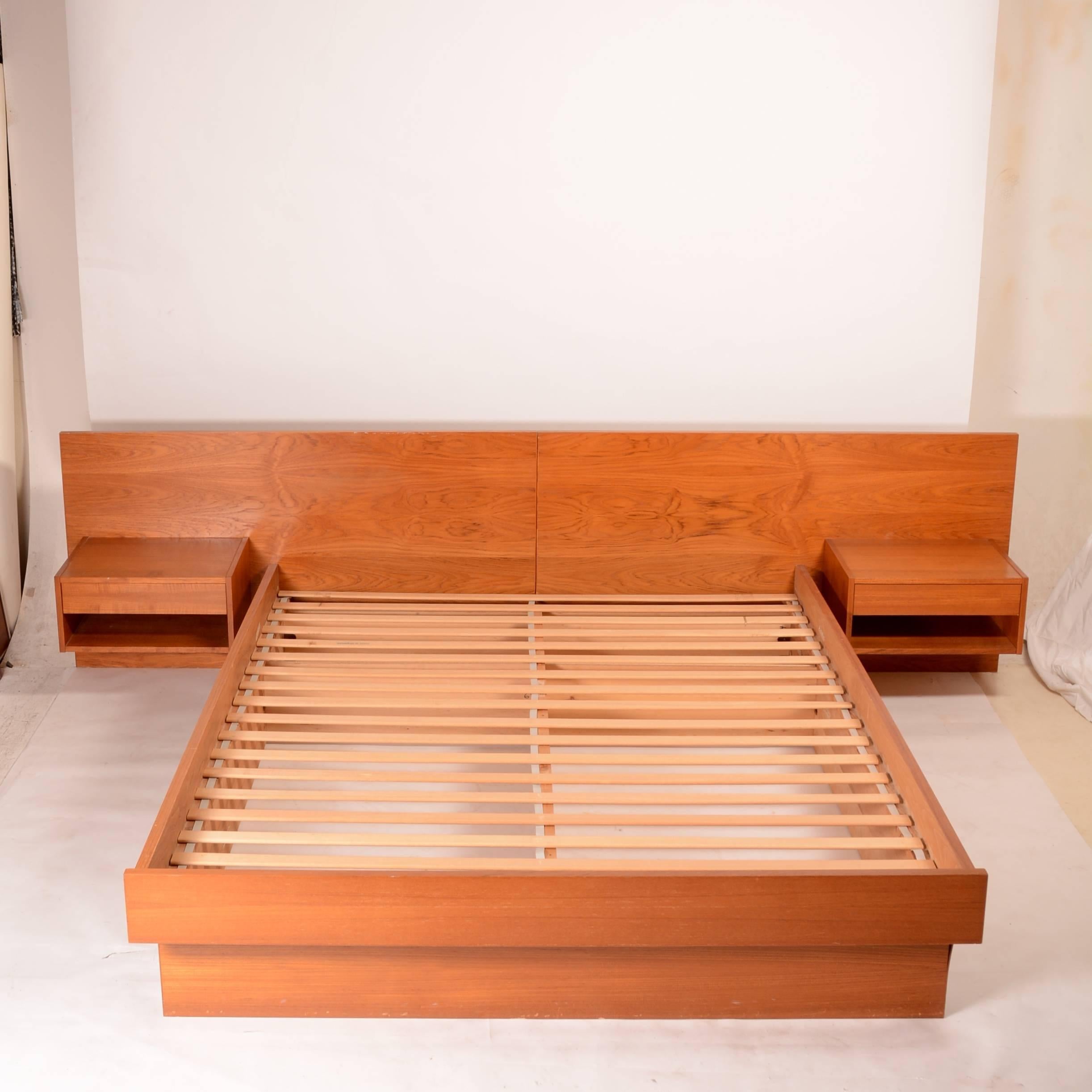 Mid-20th Century Danish Modern Queen Size Platform Bed in Teak