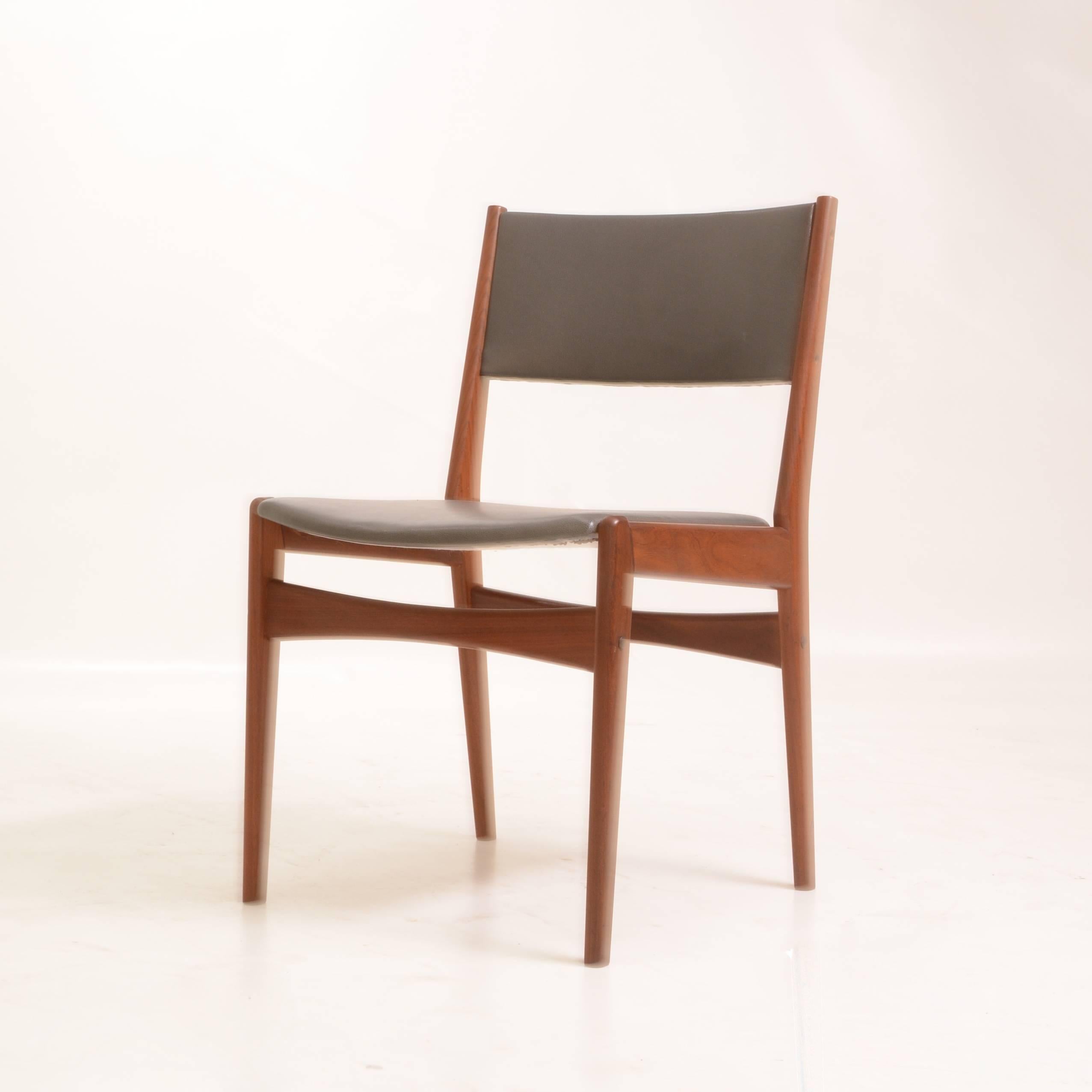 Danish Set of 6 Frem Rojle Dining Chairs with New Upholstery