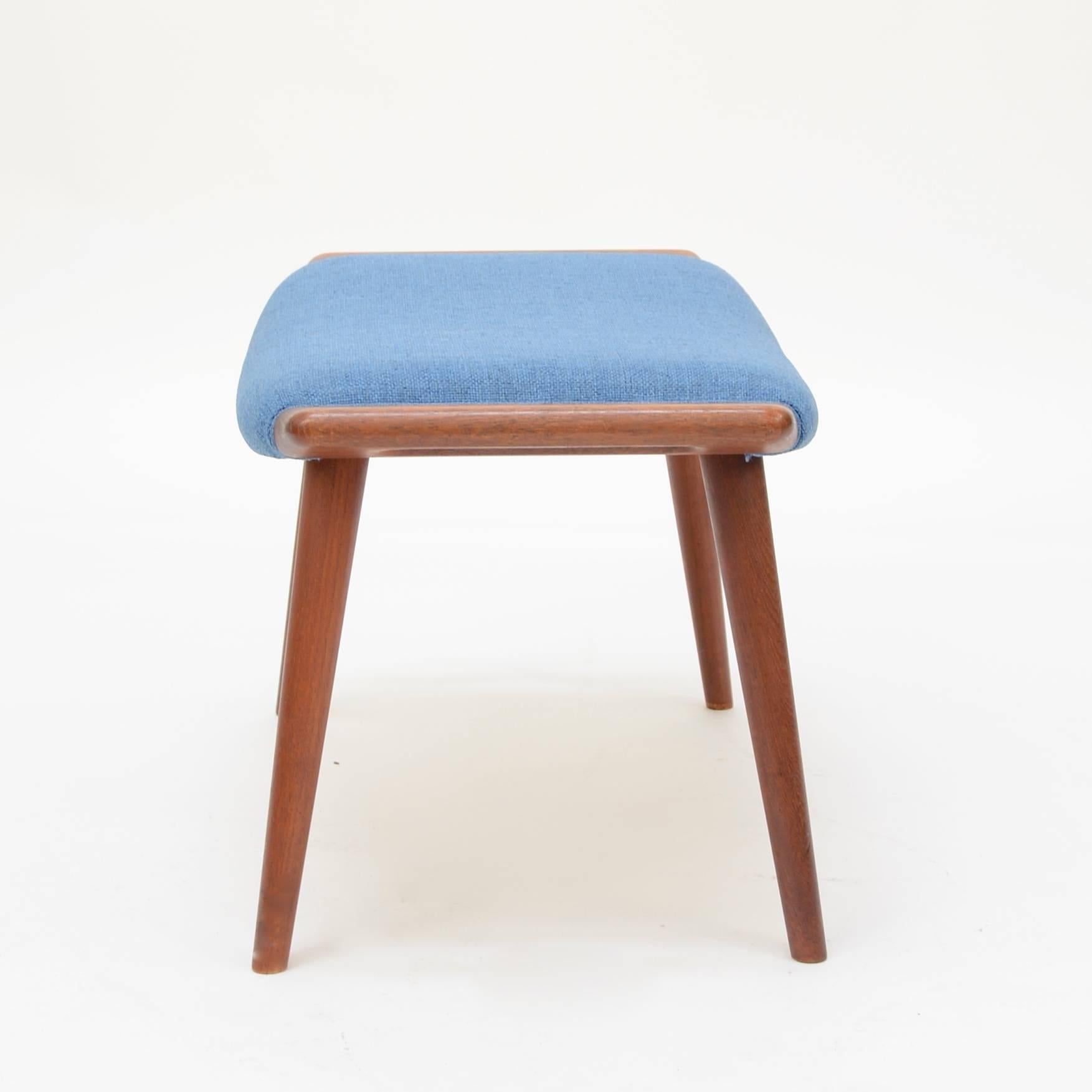 hans wegner ottoman