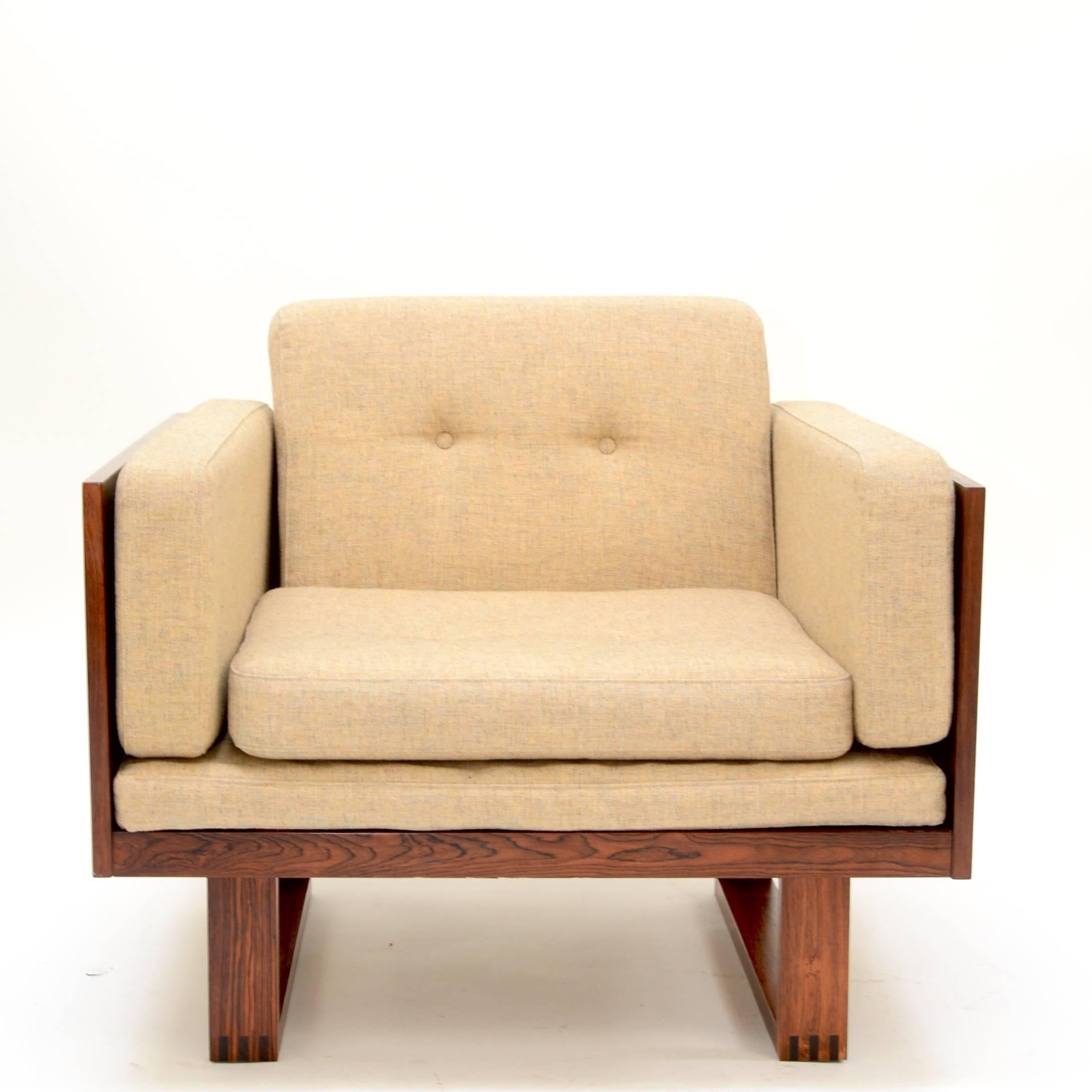 Two-seat sofa and chair set, in Brazilian rosewood by Poul Cadovius for France & Son, Denmark, 1960s. Available separately, please see listings. 

This set is located at our Downtown Los Angeles location. Please inquire for hours.