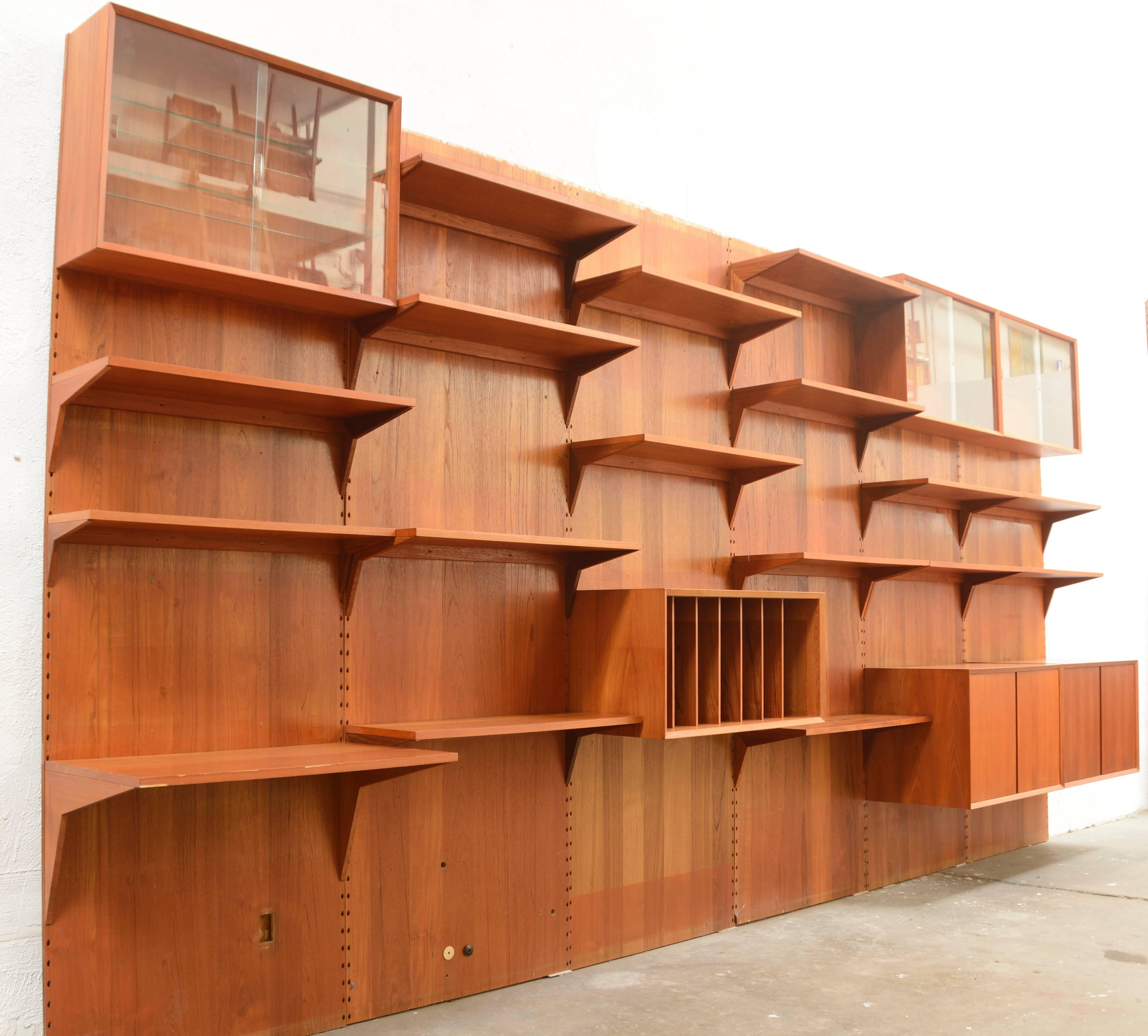 poul cadovius teak wall unit