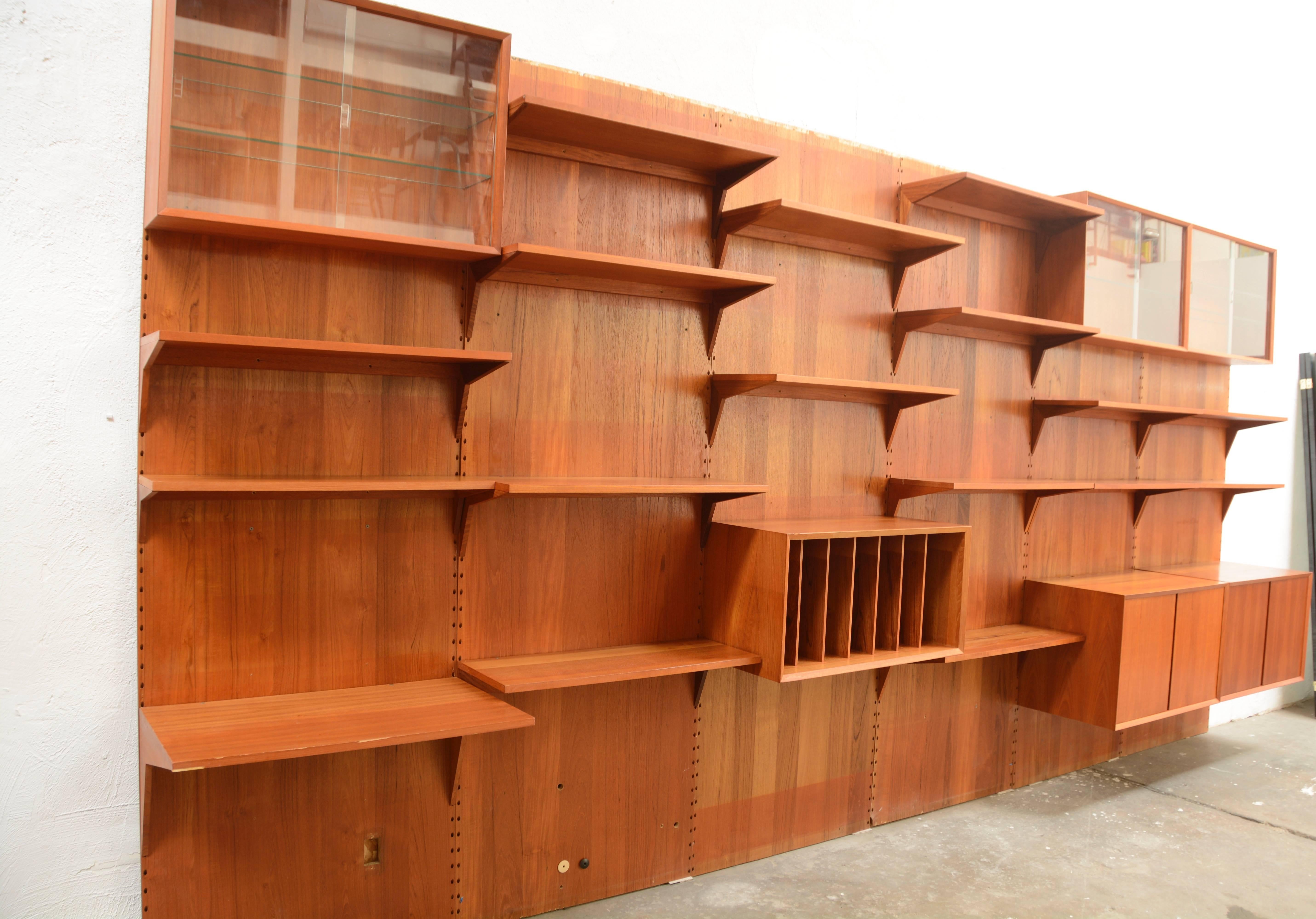 Mid-20th Century Teak Cado System Wall Unit by Poul Cadovius For Sale