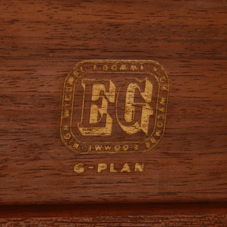 Early GPlan Dining Table by E Gomme in Mahogany and Black For Sale at