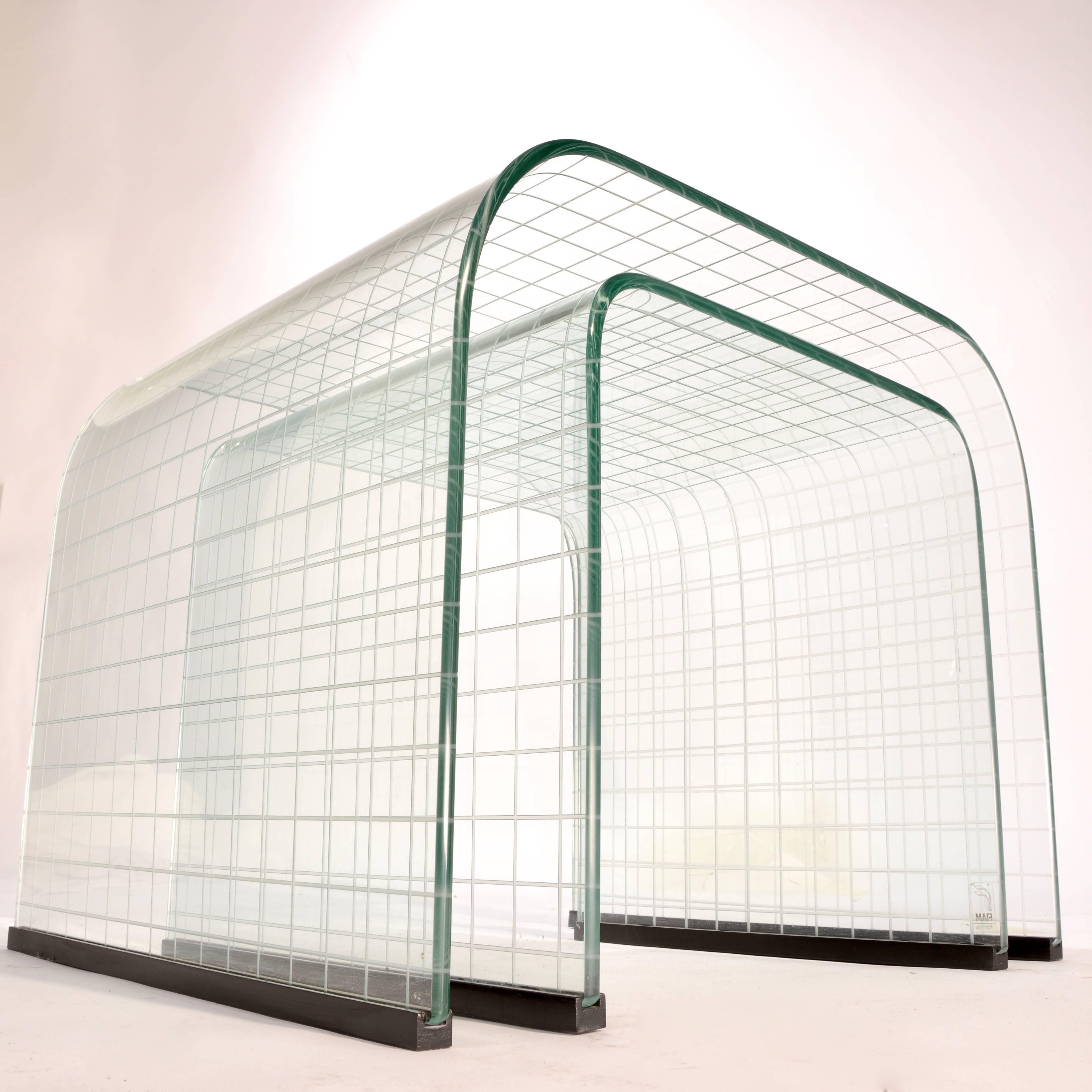 Late 20th Century Angelo Cortesi Curved Glass Waterfall Nesting Tables for Fiam, Italy