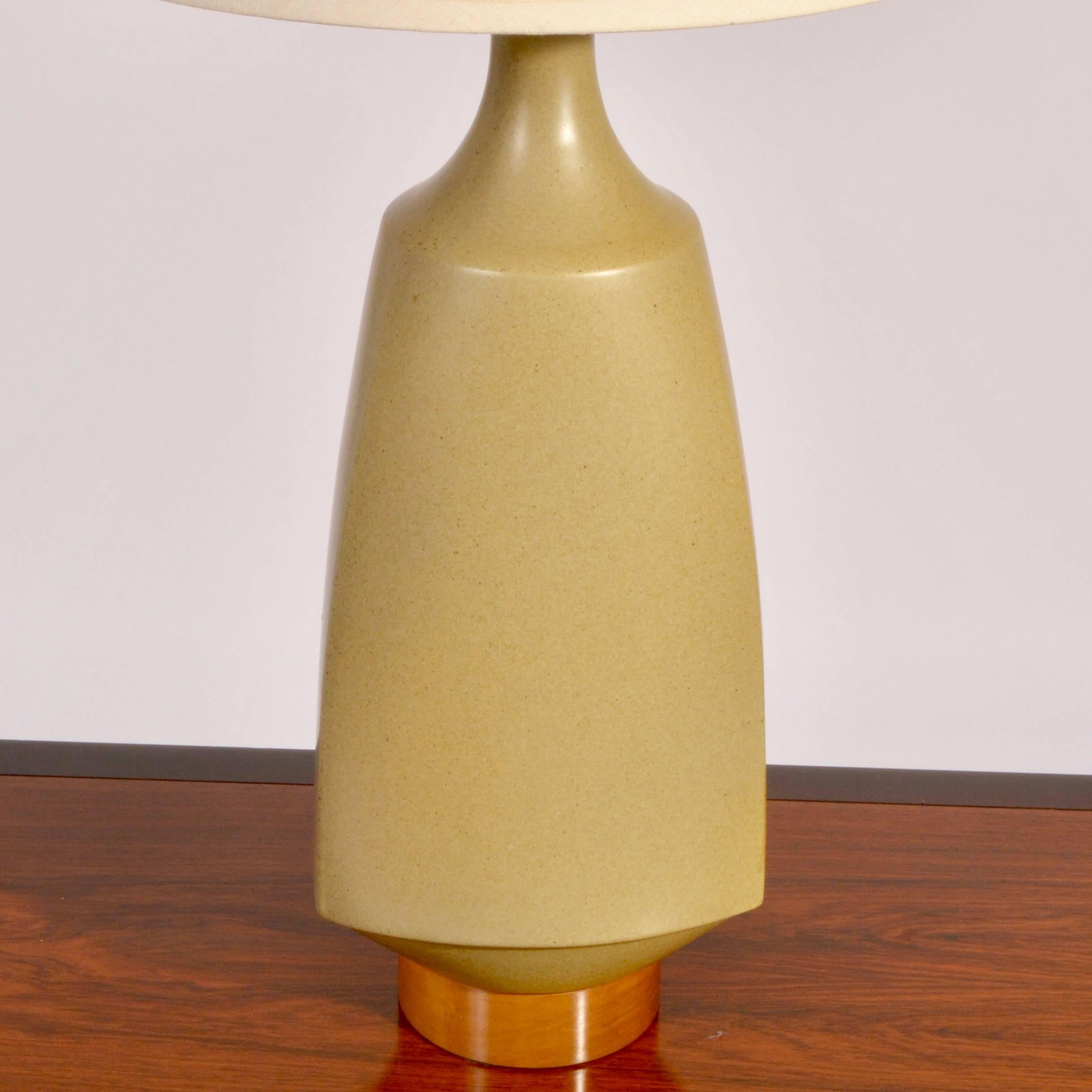 David Cressey Keramik-Tischlampe (Mitte des 20. Jahrhunderts) im Angebot