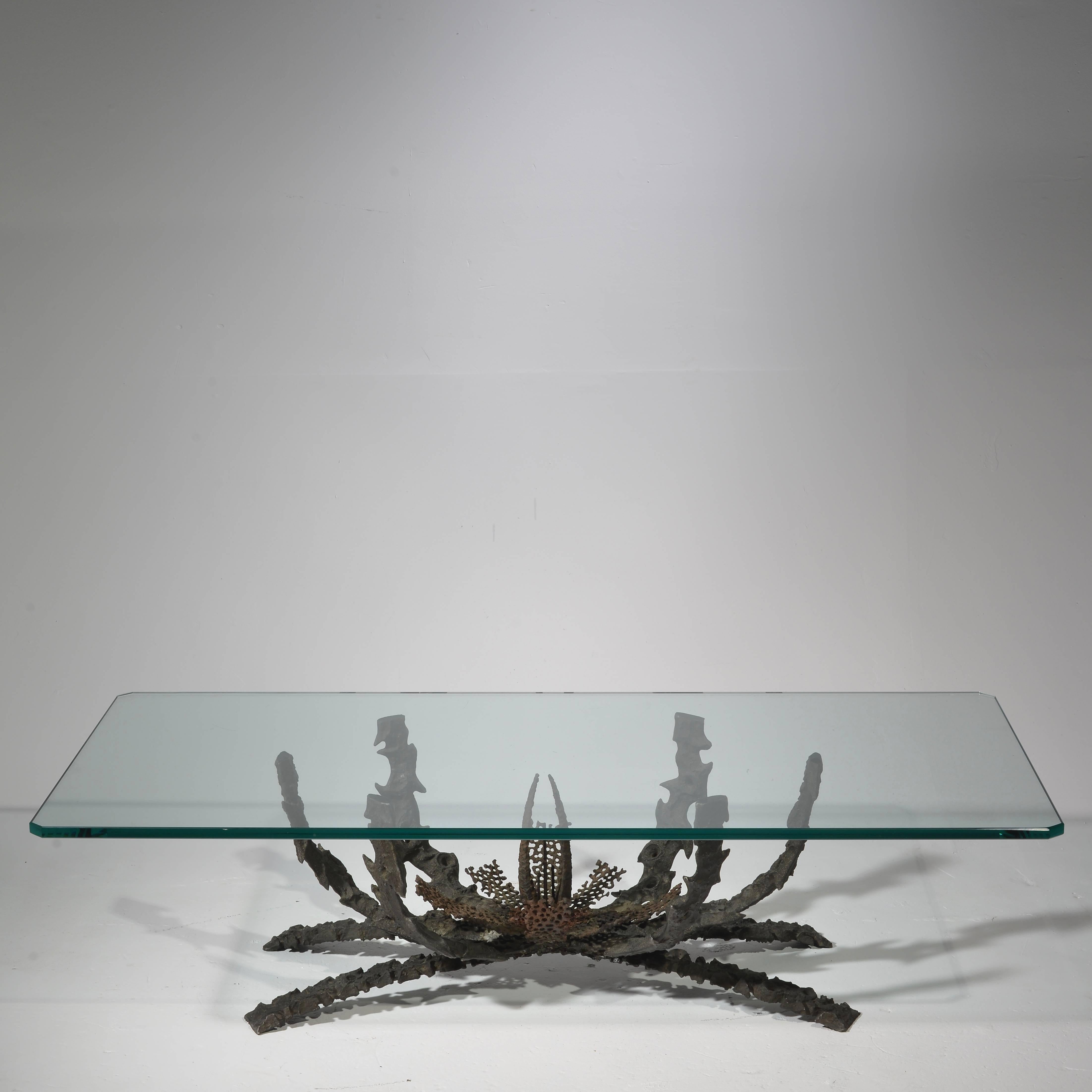 Daniel Gluck Brutalist Coffee Table in Bronze and Iron For Sale 4