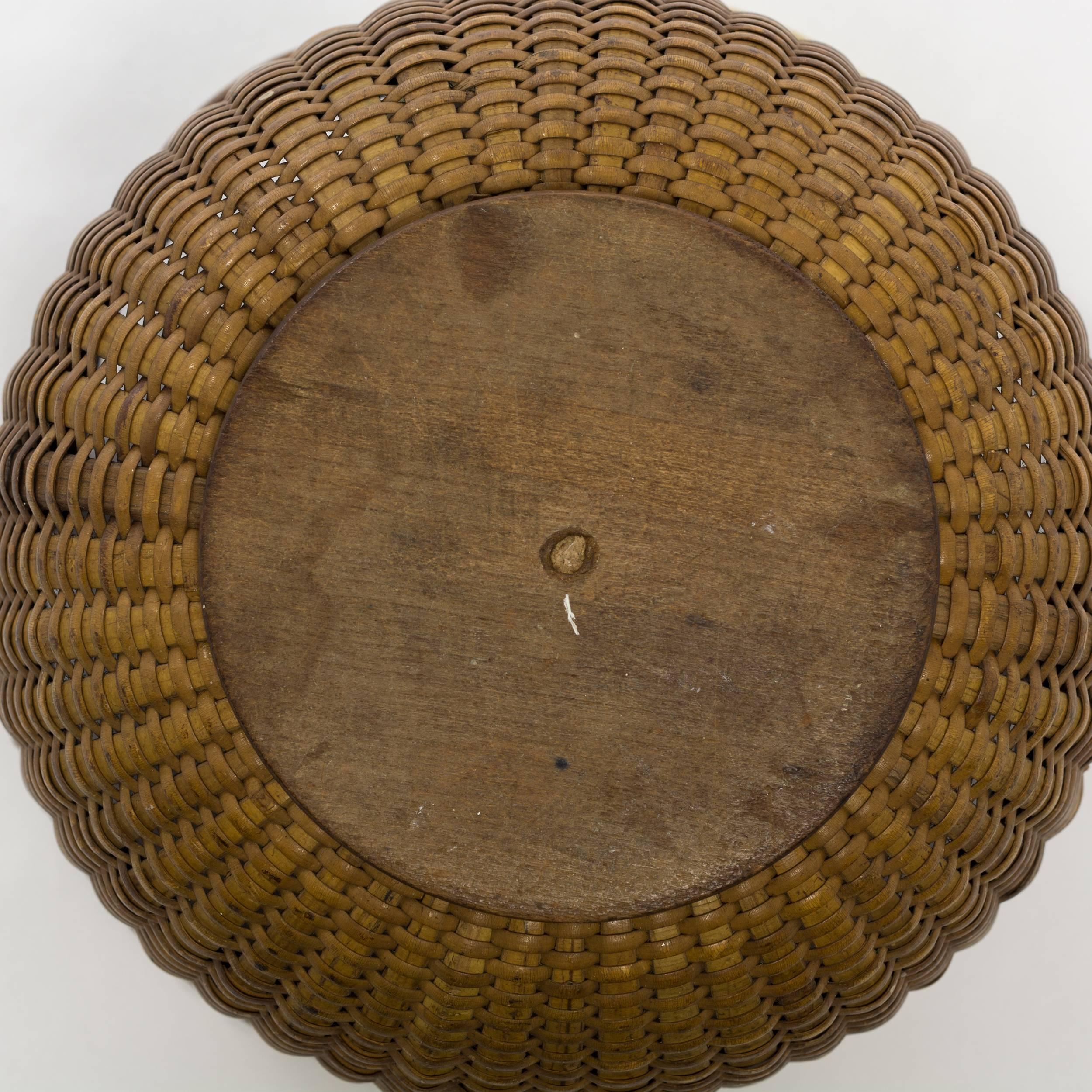 Open Round Nantucket Lightship Basket 1