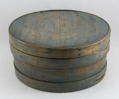 Shaker Staved Cheese Box in Original Blue Paint