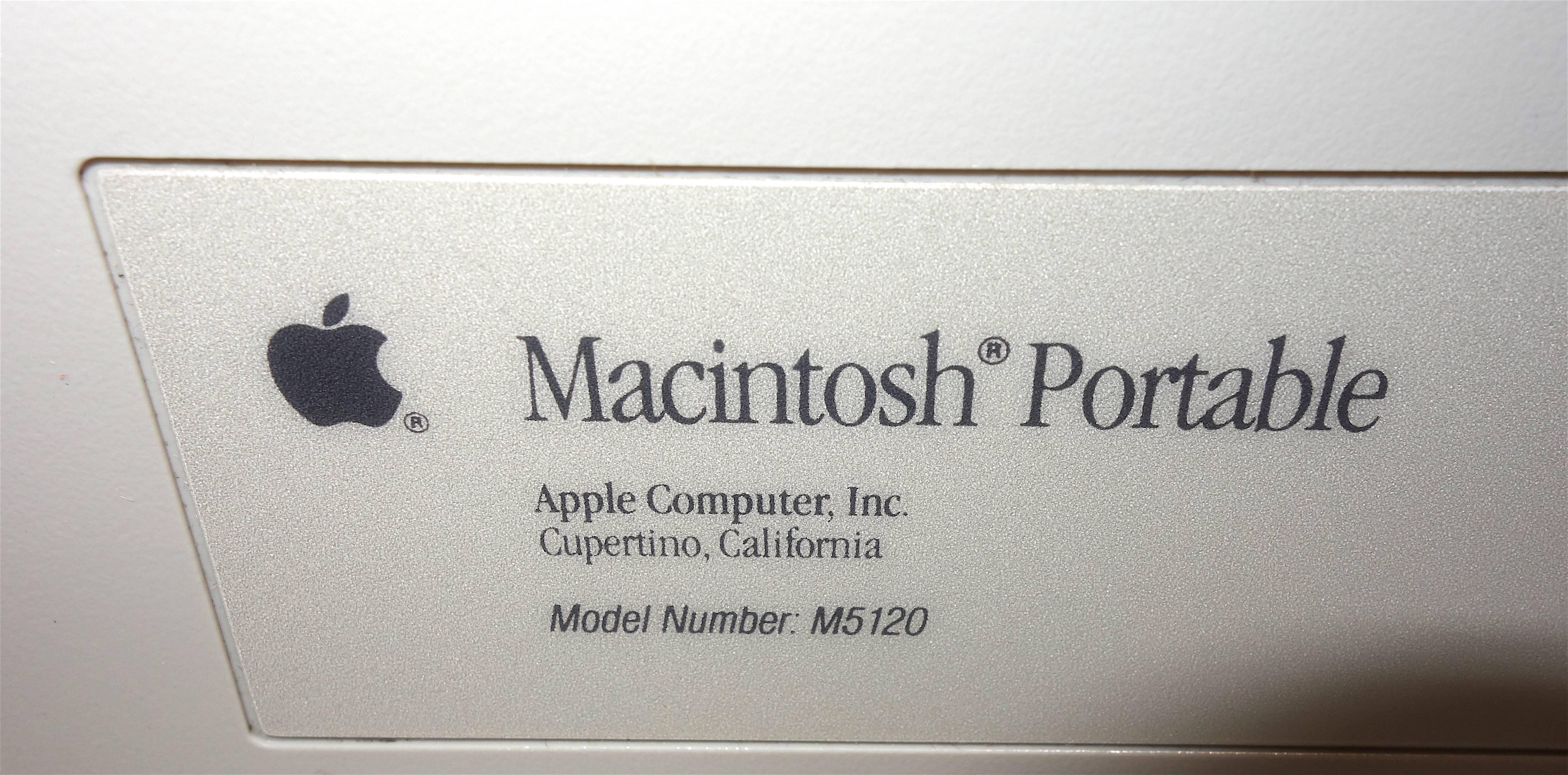 ~~~~~~~~~~~~~~~~~~~~~~~~
Note:
This antique MAY qualify for our gallery wide ~EXTRA~ 10-20% off sale,
Going on now. Please inquire.
~~~~~~~~~~~~~~~~~~~~~~~~


Submitted for your approval is this circa 1989 Apple Macintosh Portable M5120 Computer. It