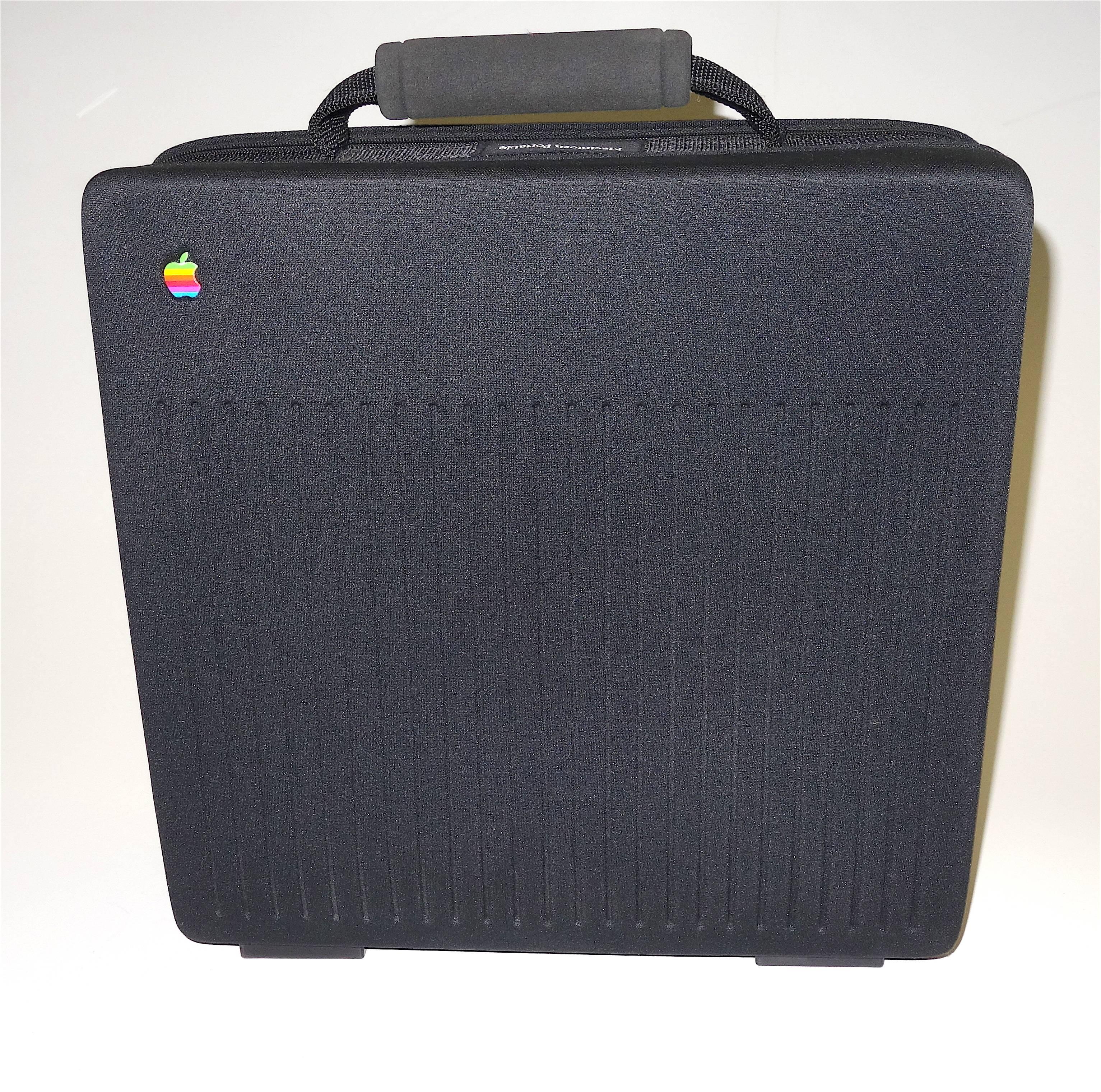 American First Macintosh Portable Computer, As New, Vintage Iconic RARE Steve Jobs Design For Sale