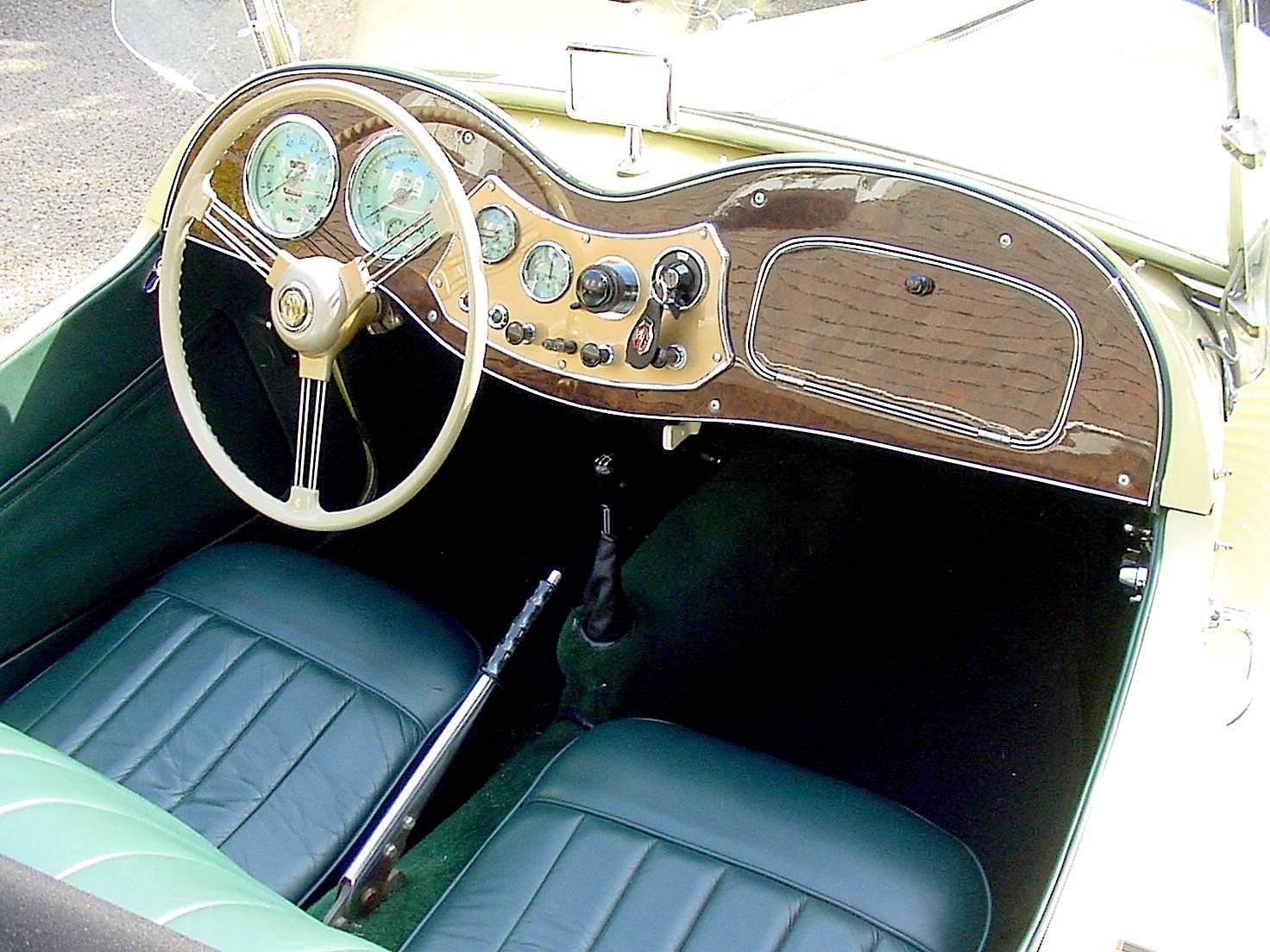 Leather 1953 MG-TD2 Fully Restored to Perfection British Sports Car. AS NEW. Iconic Year For Sale
