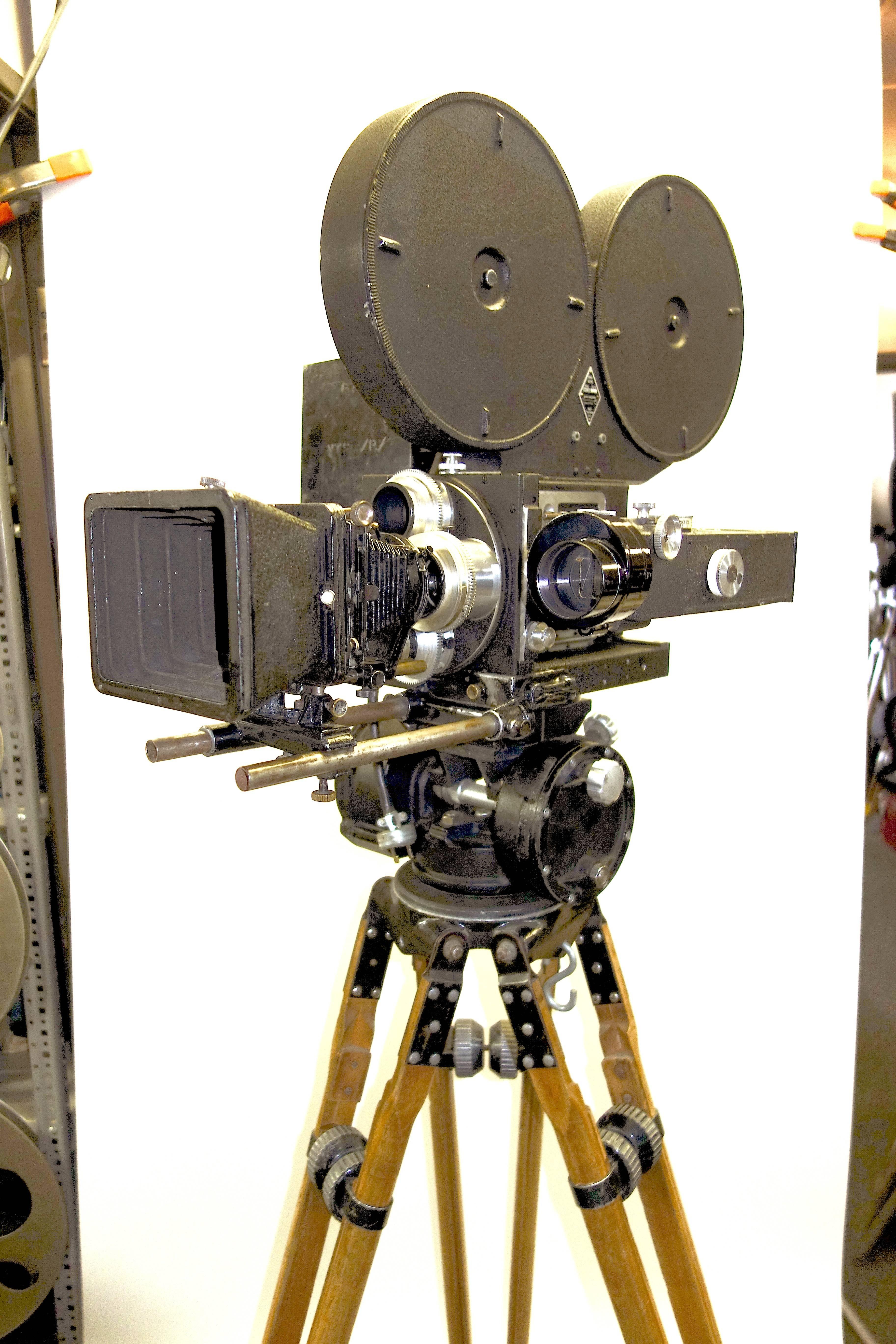 motion picture camera