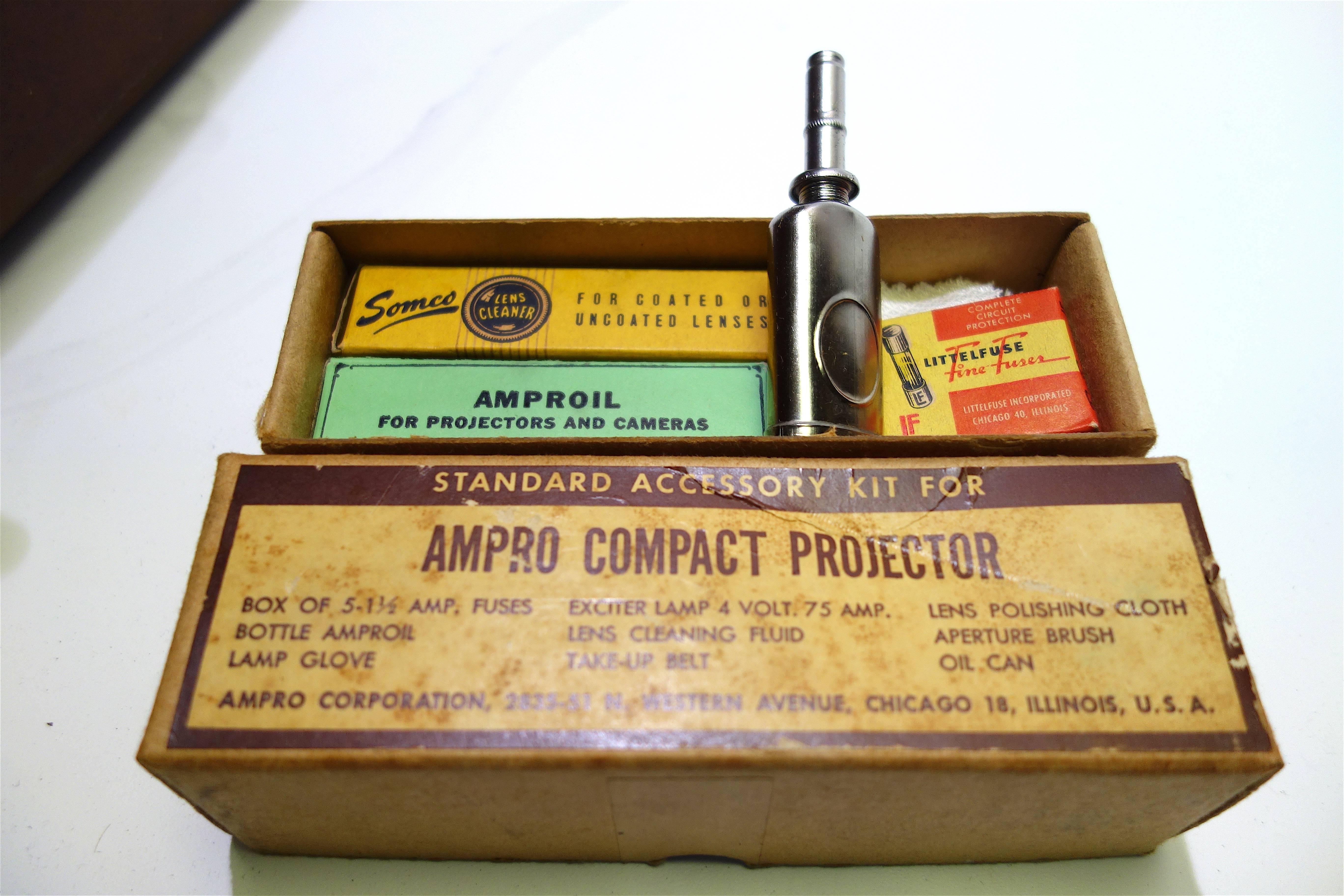 Ampro Cinema Projector, 1948, as Sculpture and Working, Vintage, Display, Iconic For Sale 2