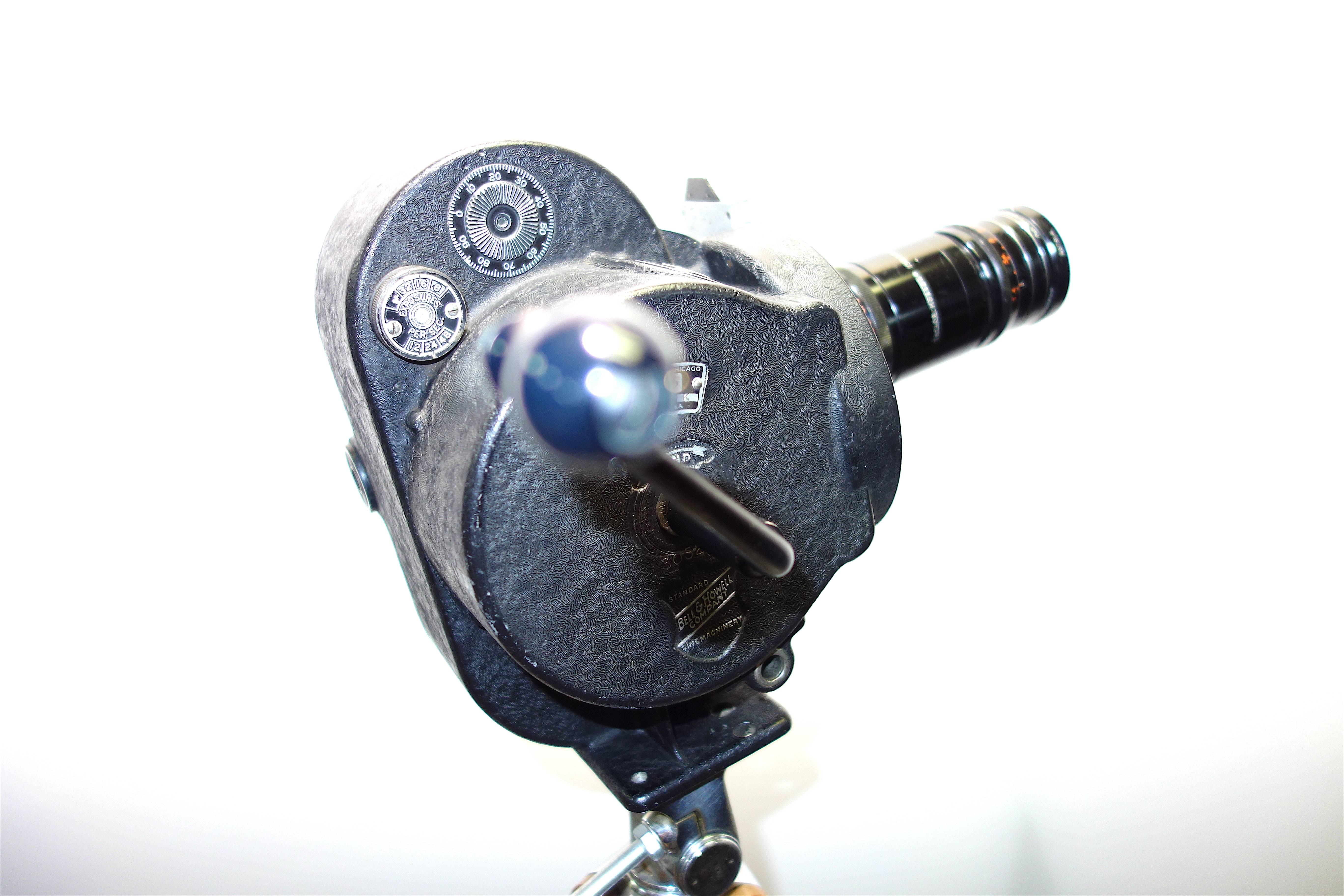 Movie 35mm Camera HandCrank Winder with Wood Tripod, Vintage, circa 1931 In Excellent Condition For Sale In Dallas, TX