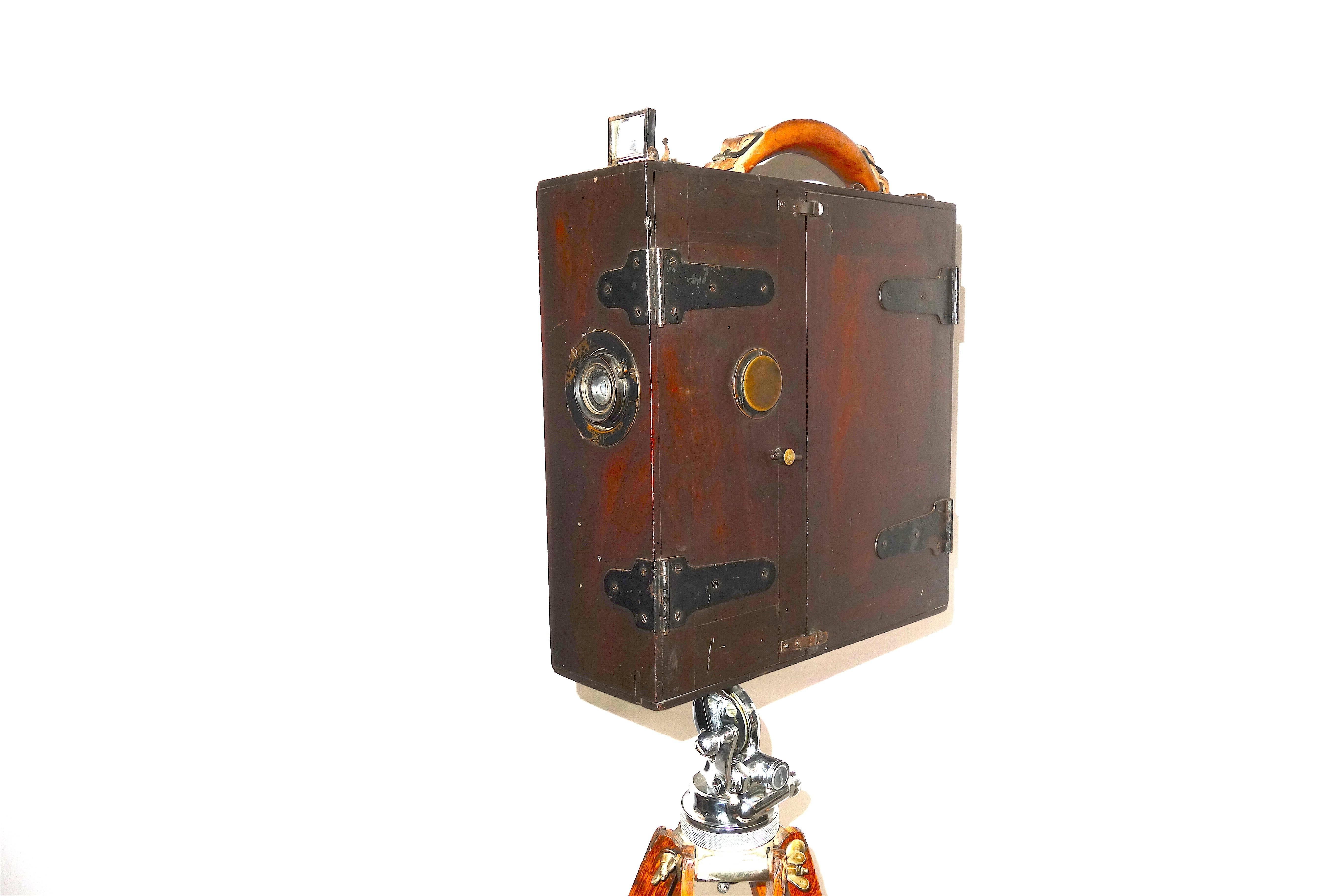 crank camera