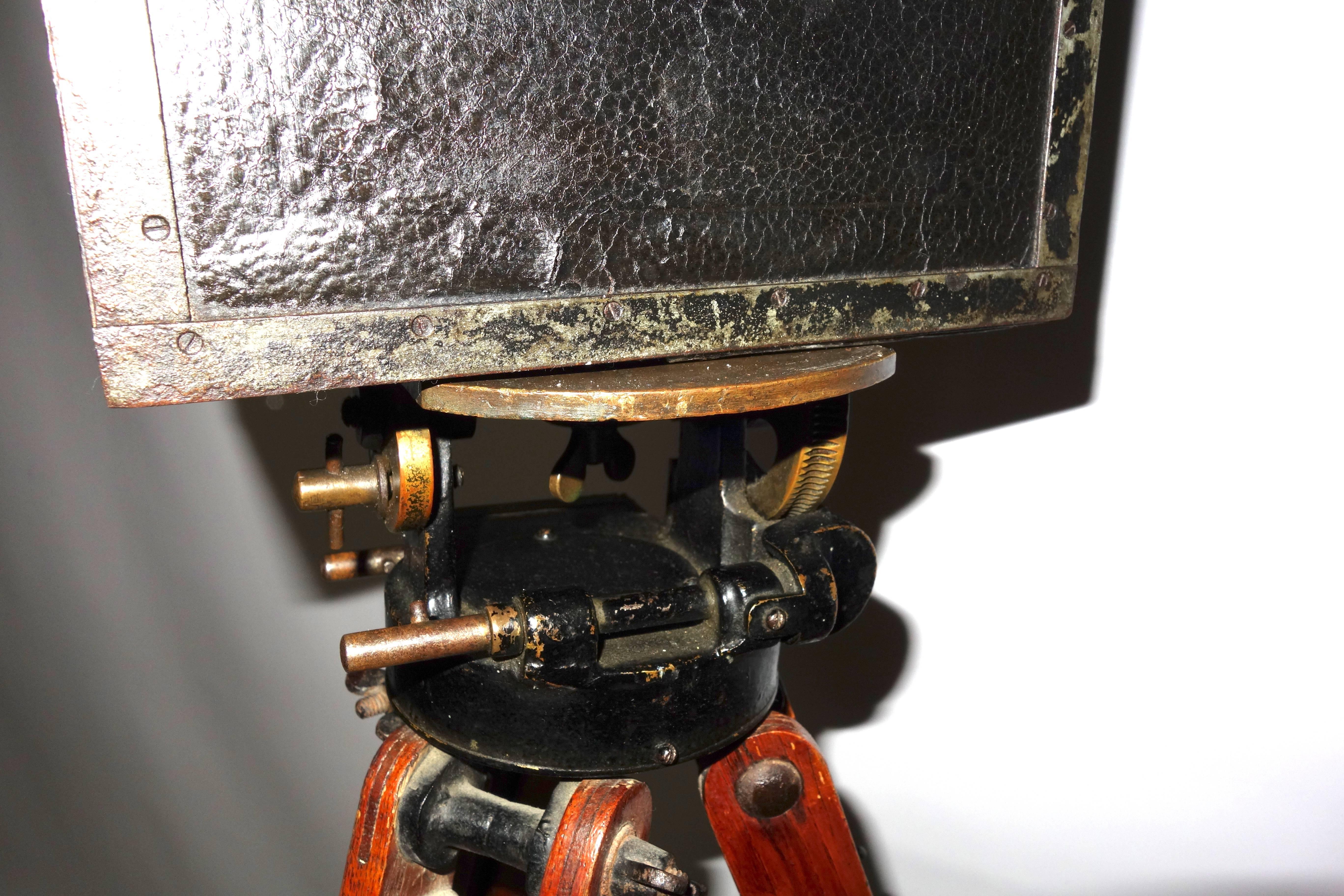 Early 20th Century Rare Pathe 35mm Professional Type-X French Cinema Film Camera, circa 1908-1912 For Sale